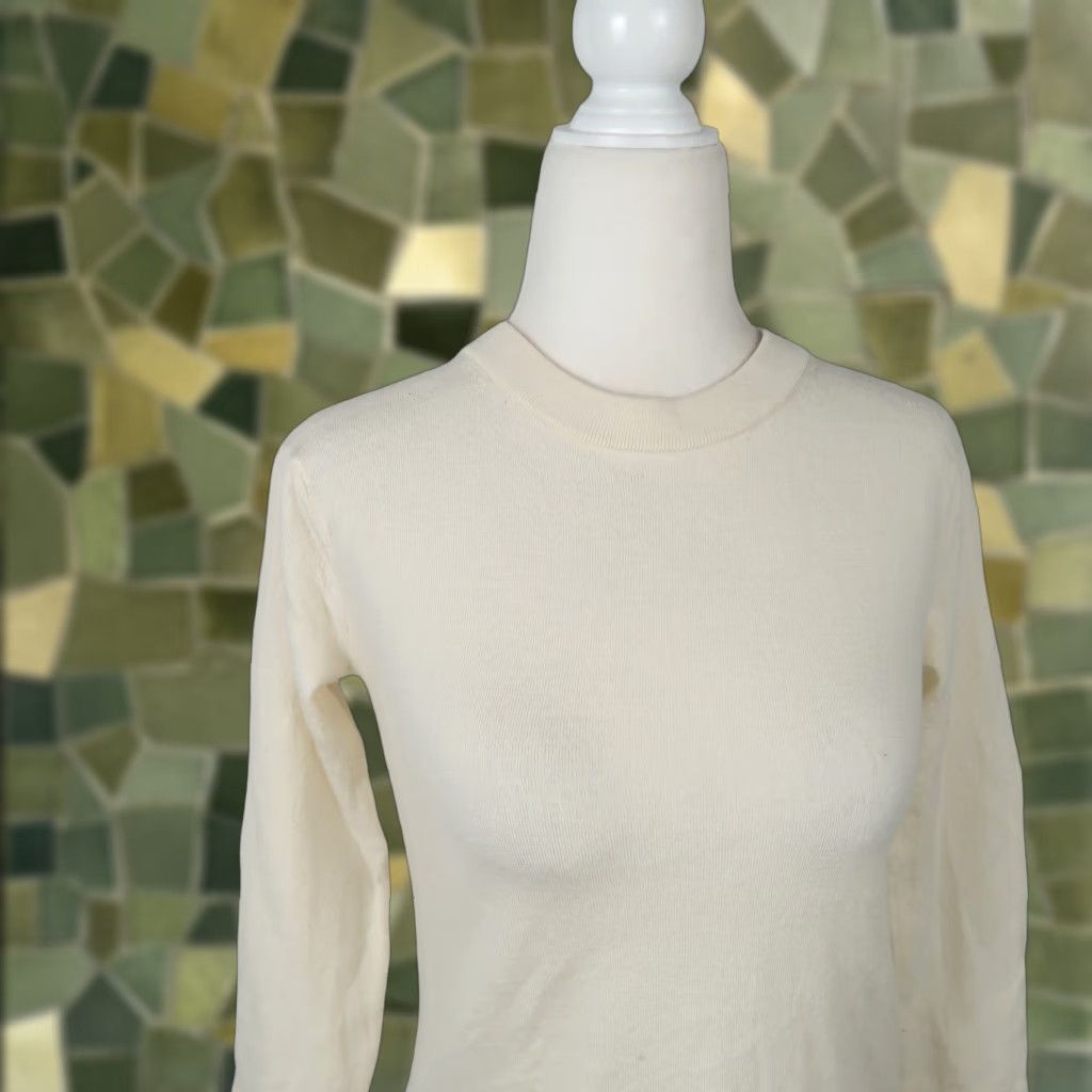 Club Monaco VINTAGE Club Monaco cream wool knit fitted pullover sweater XS Women Long Sleeve 90s Size XS / US 0-2 / IT 36-38 - 1 Thumbnail