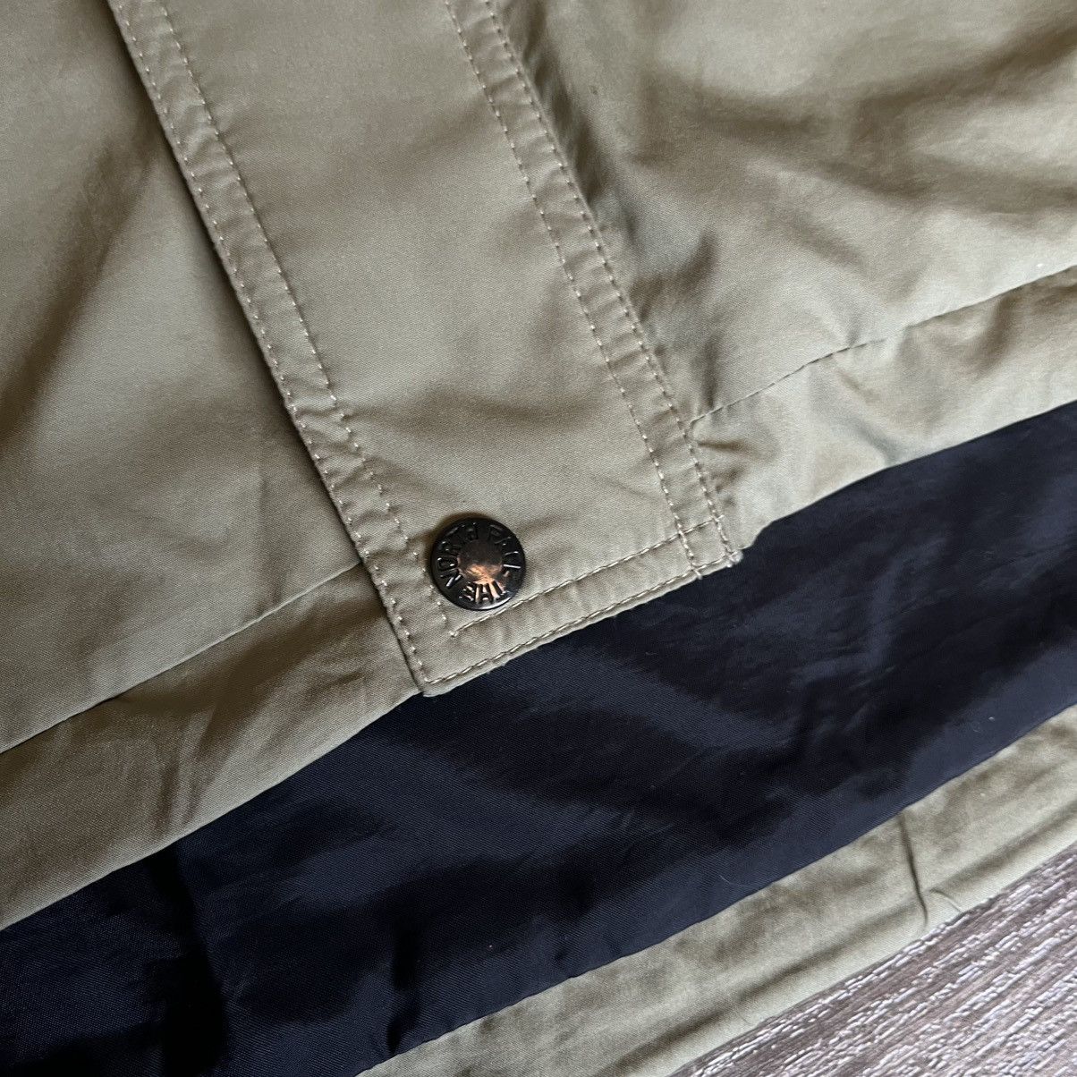 The North Face Vintage 1990s The North Face Shell Windbreaker Hooded Jacket Size US L / EU 52-54 / 3 - 6 Thumbnail