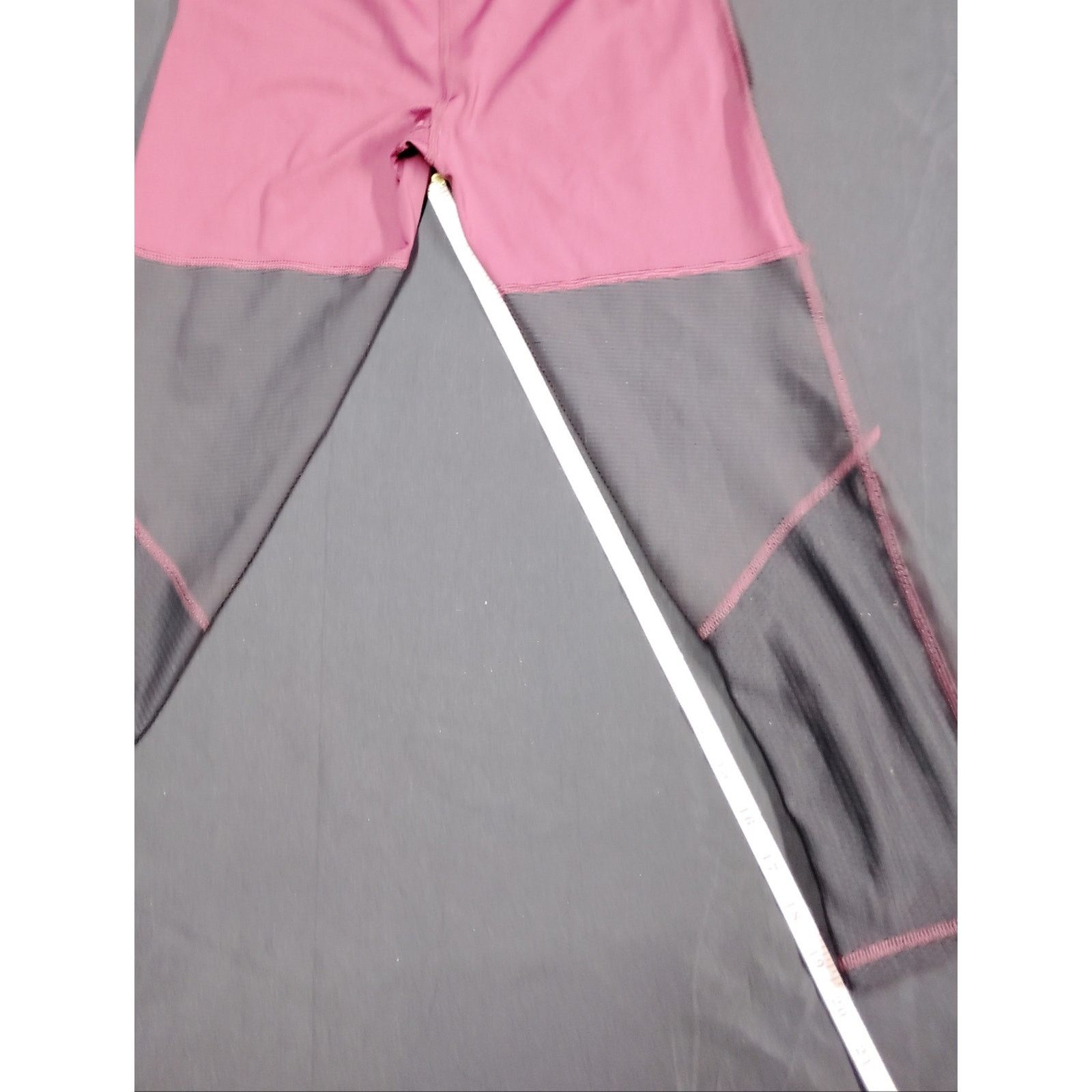 Champion Champion Red & Black Colorblock Active Leggings Size 24" / US 00 / IT 34 - 4 Thumbnail