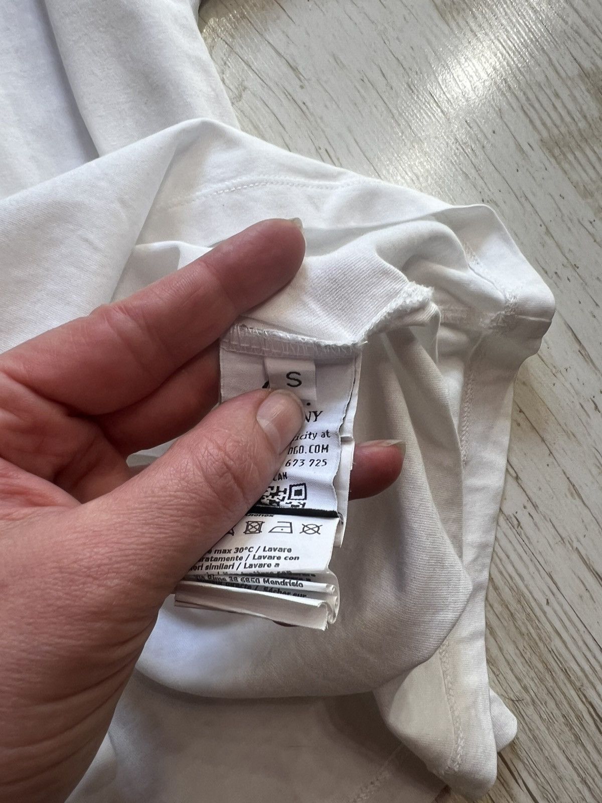 C.P. Company C.P. Company White Lightweight T-Shirt S Rubber Logo Cotton Size US S / EU 44-46 / 1 - 9 Thumbnail