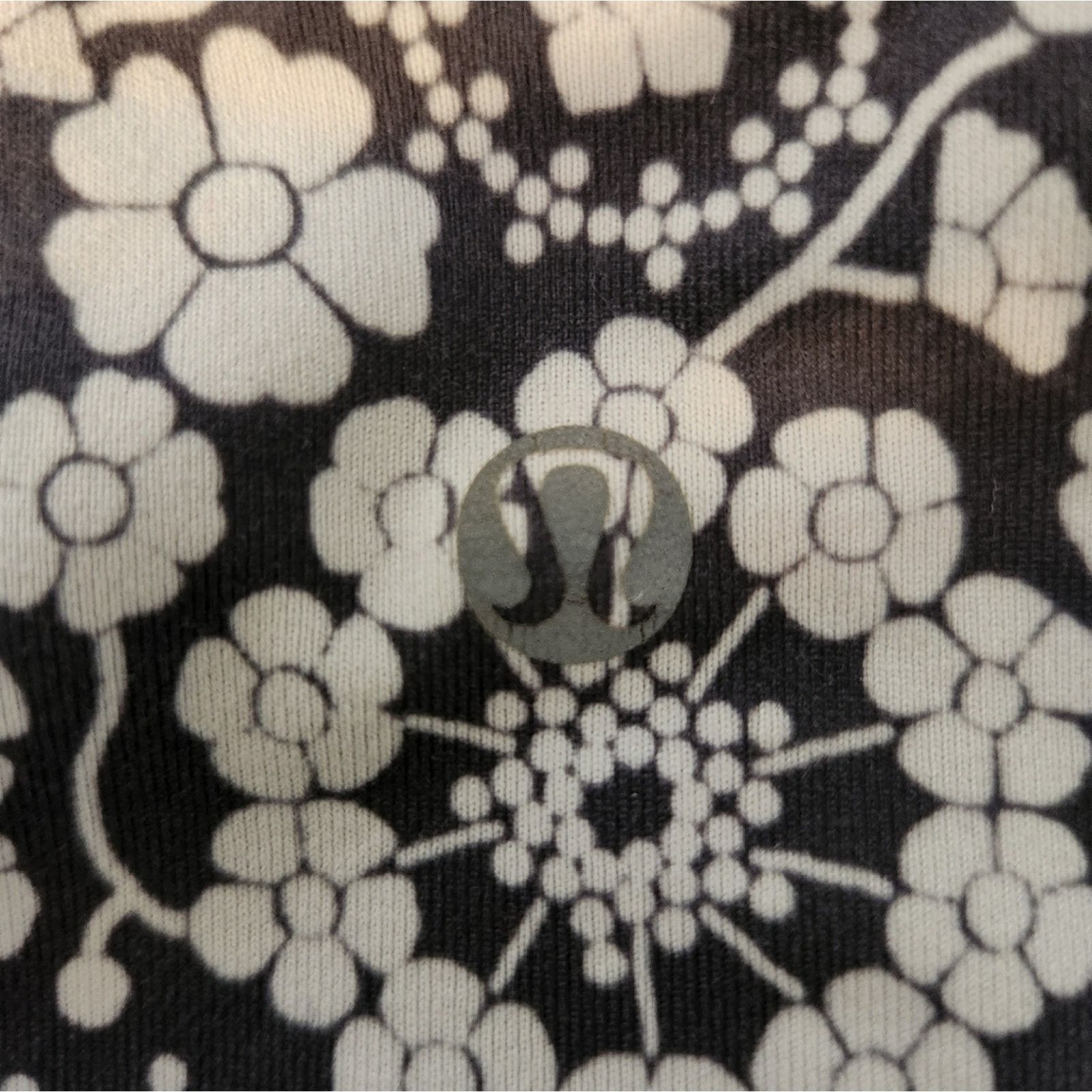 Lululemon Lululemon Wunder Under Long Twiggy Printed 4 Tall Inseam Size 27" / US 4 / IT 40 - 8 Thumbnail