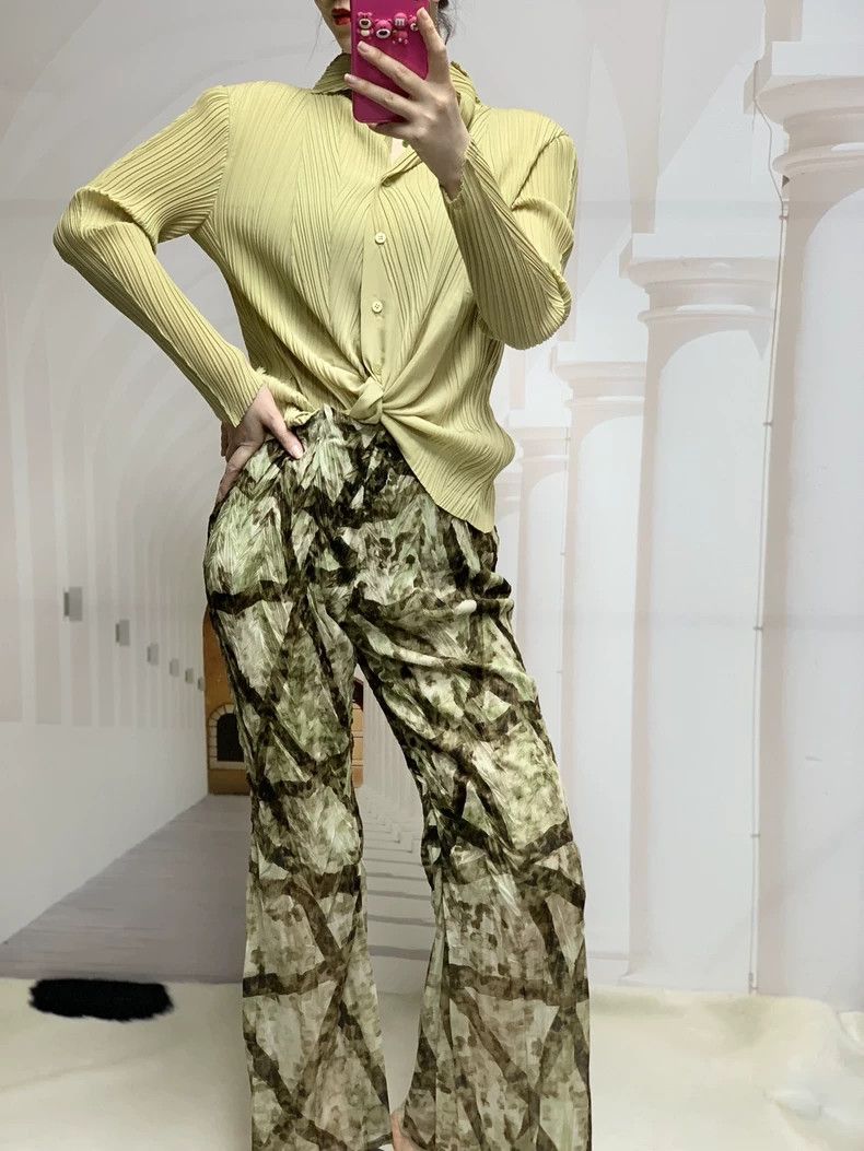 Issey Miyake Issey Miyake Psychedelic flared pants Size 25" / US 0 / IT 36 - 7 Thumbnail