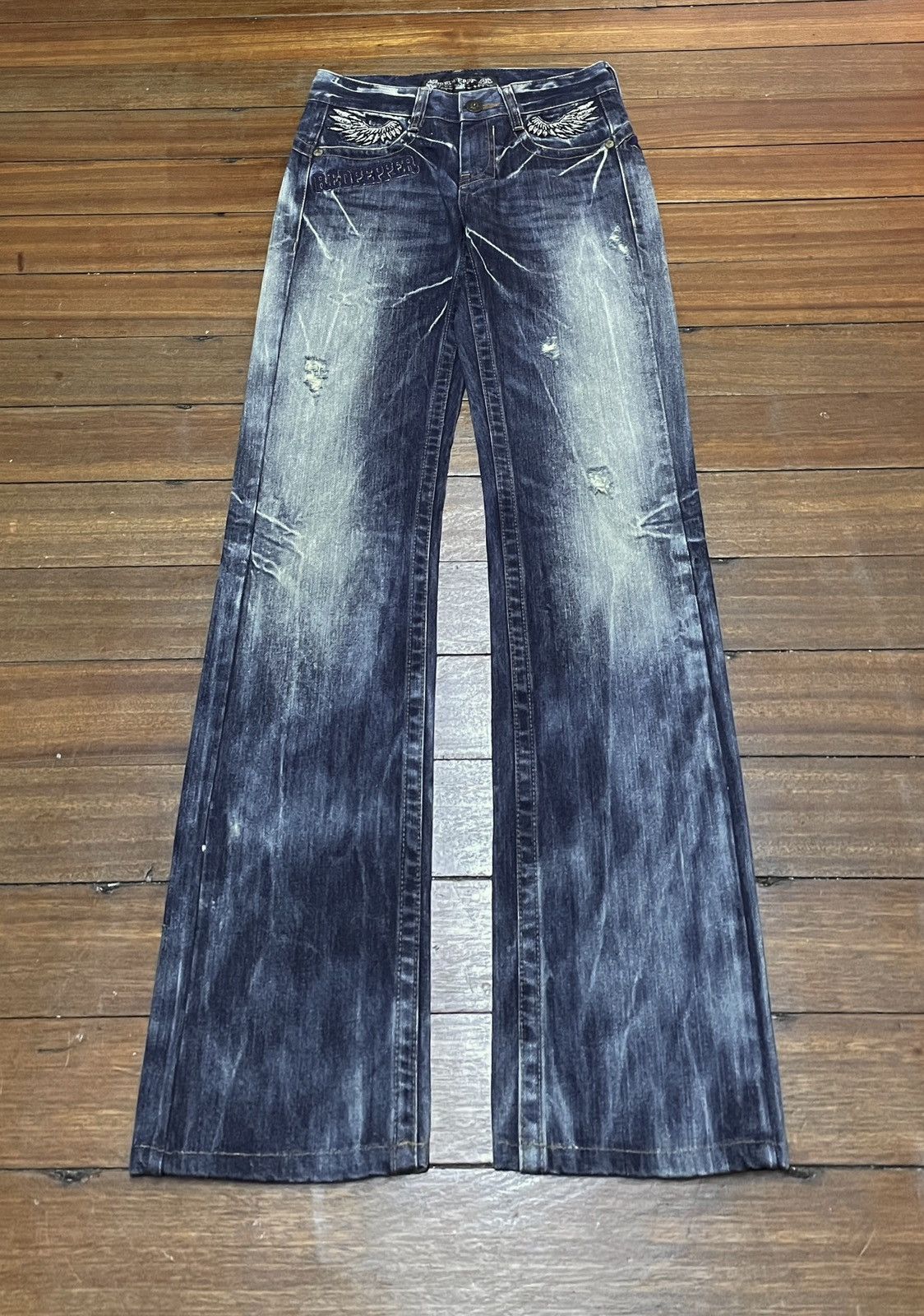 Le Grande Bleu (L.G.B.) Rare Design Vintage Brand Red Pepper Distressed Jeans 1990s Size US 28 / EU 44 - 1 Thumbnail