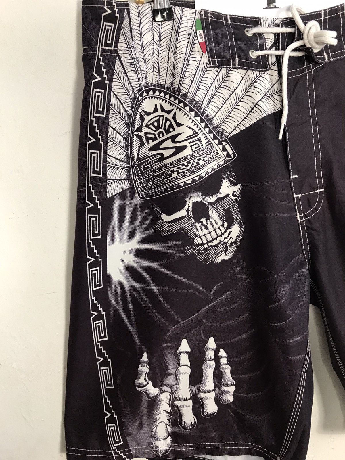Vintage Vintage Short Pants Surf Squad Skull FullPrint Design Size US 36 / EU 52 - 6 Thumbnail