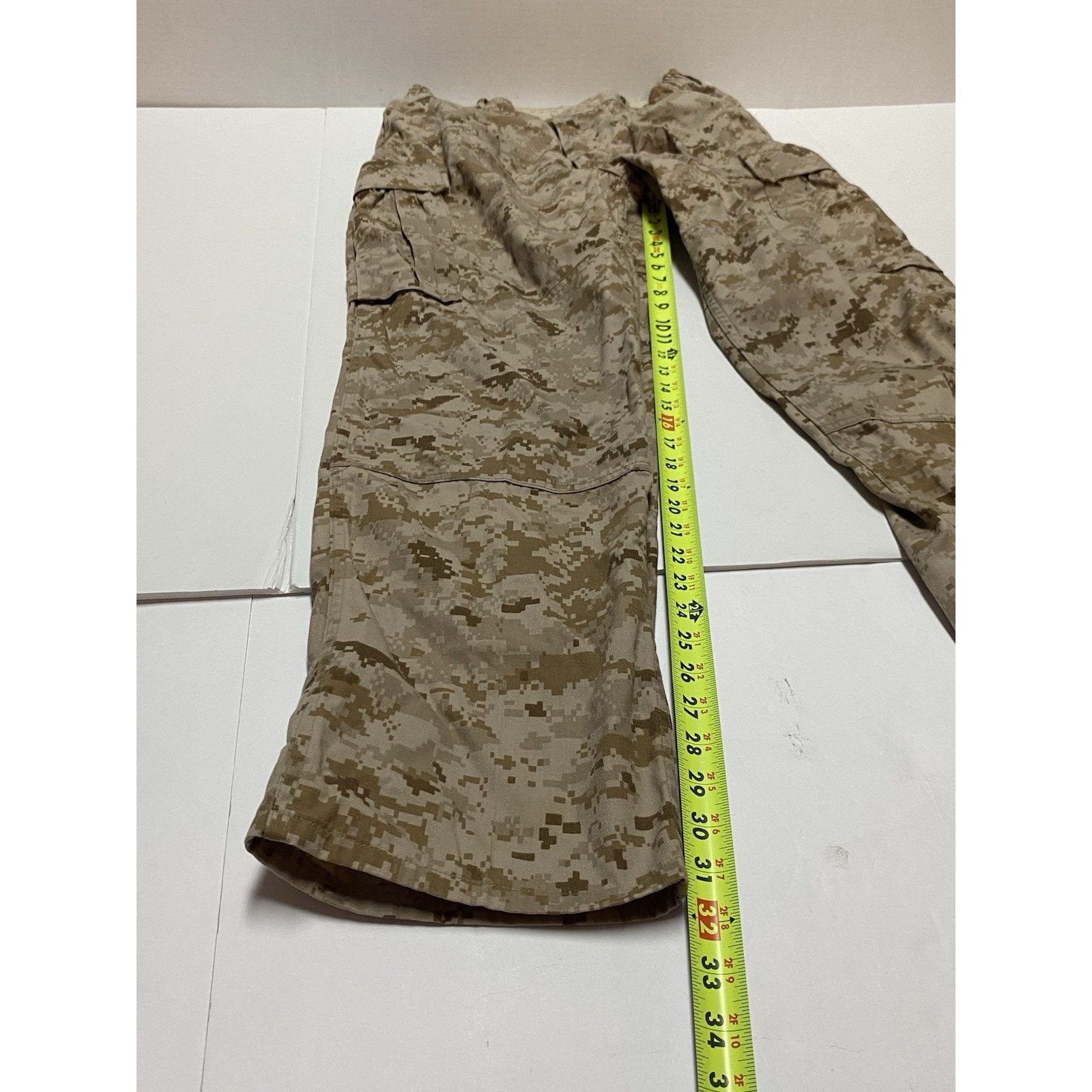 Other USMC Desert Combat Shirt and Pants Set Size MEDIUM REGULAR Size US M / EU 48-50 / 2 - 9 Thumbnail