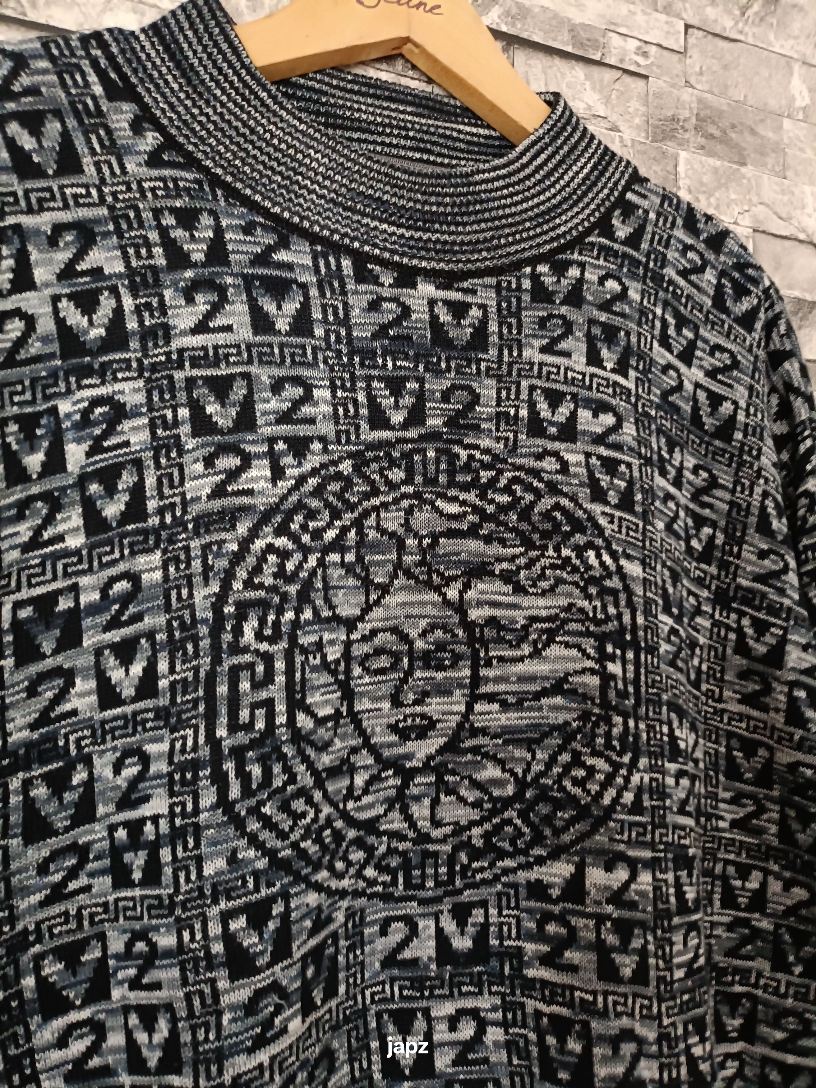 Versace Vintage versace classic V2 Medusa jacquard knit sweater Size US L / EU 52-54 / 3 - 2 Thumbnail