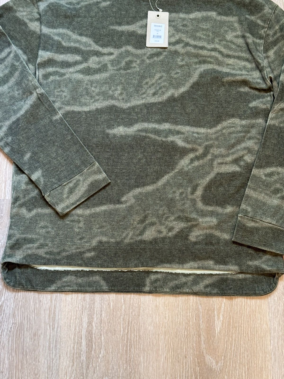 Adidas × Yeezy NEW YEEZY SEASON 3 MOTO LONG SLEEVE CAMO Size US M / EU 48-50 / 2 - 4 Thumbnail