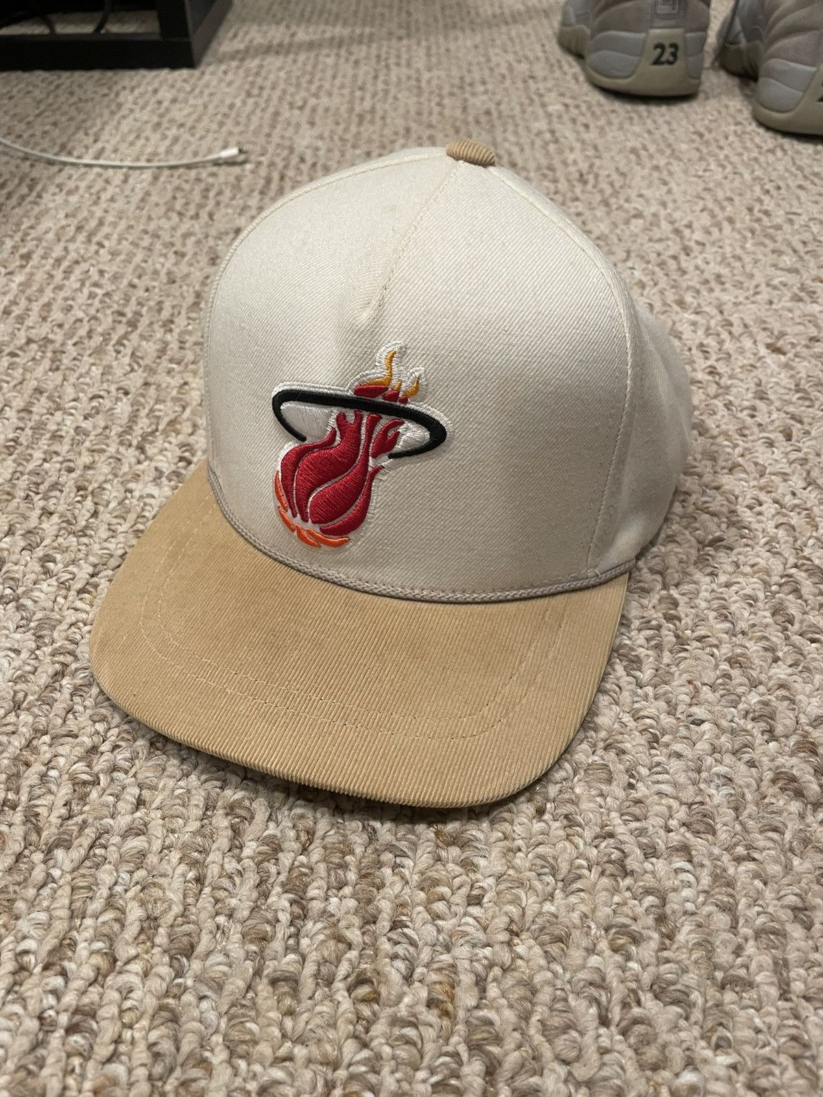 Mitchell & Ness Miami Heat Mitchell & Ness SnapBack Size ONE SIZE - 1 Thumbnail