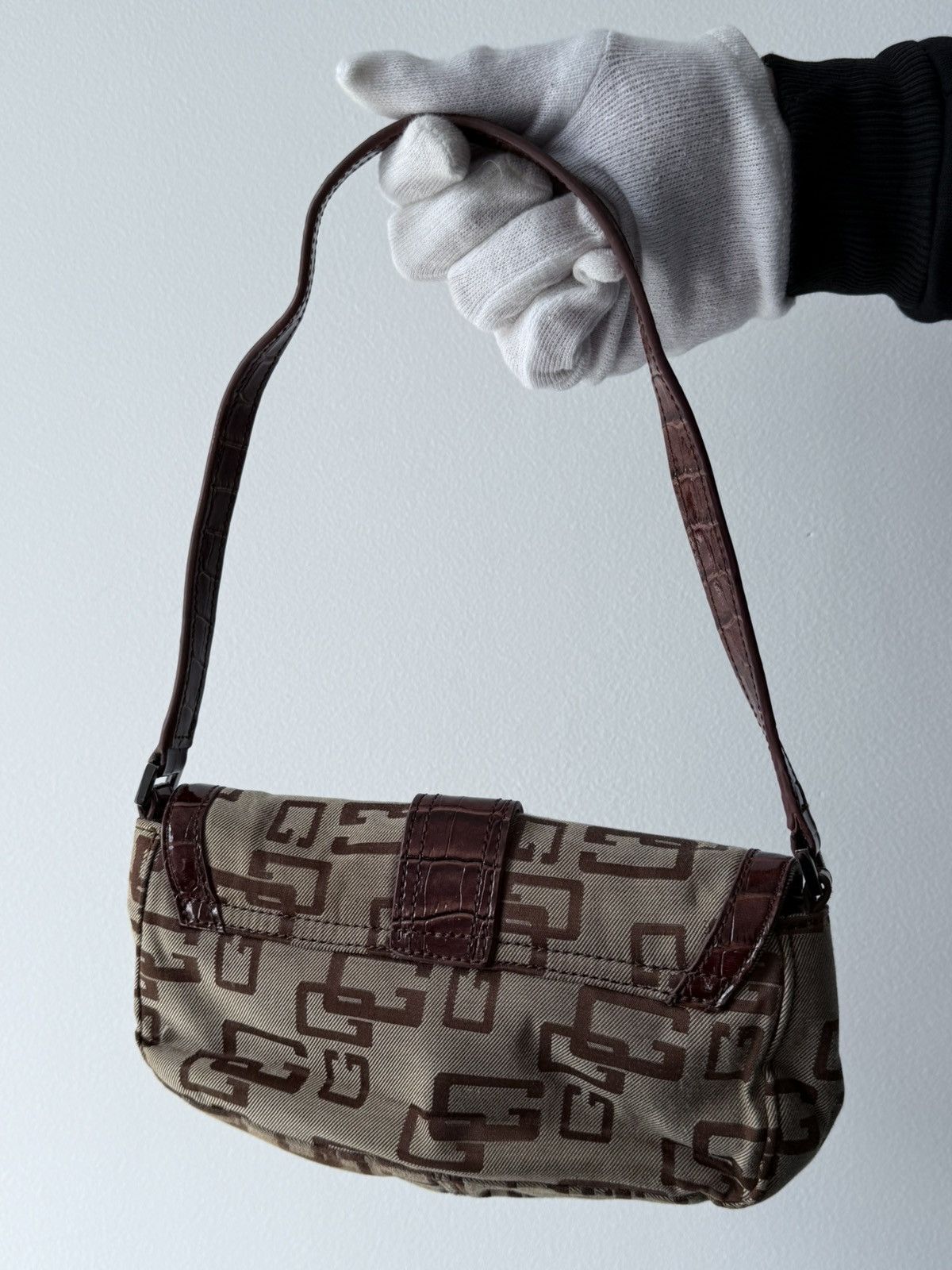 Guess 2000S Y2K Guess Baguette Shoulder Bag Size ONE SIZE - 3 Thumbnail