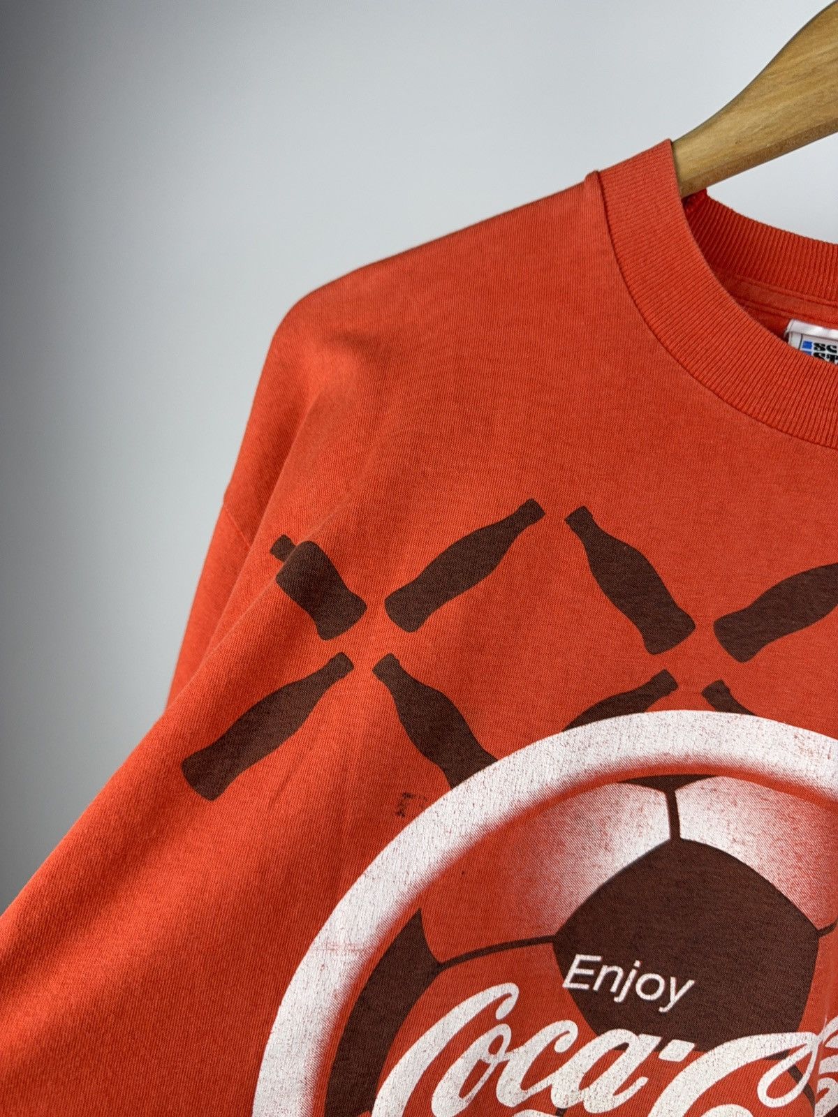 Coca Cola × UEFA × Vintage Vintage 1996 Coca-Cola Football England Euro Football Tee Size US L / EU 52-54 / 3 - 4 Thumbnail