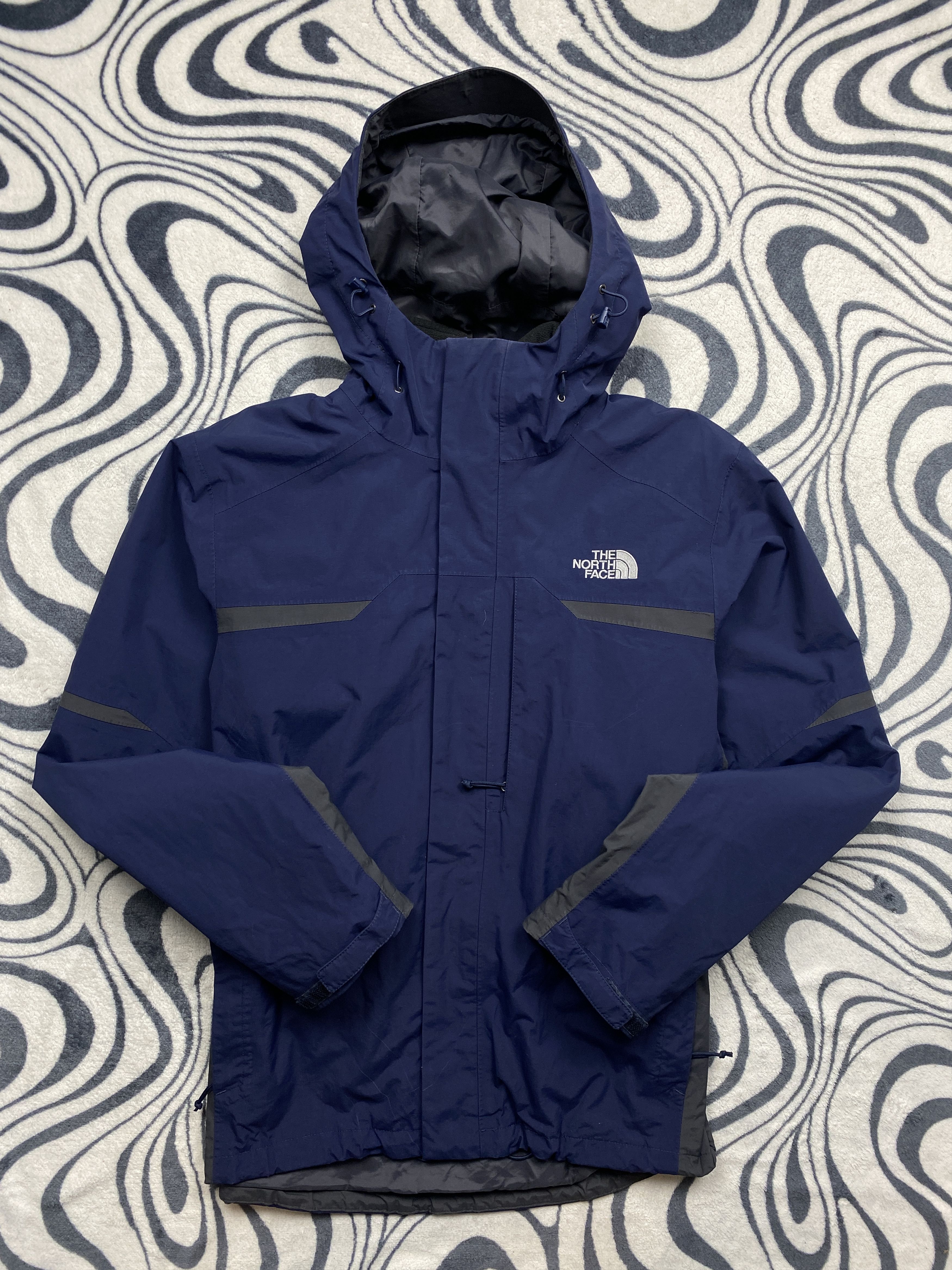 The North Face The North Face GoreTex Mens 3 in 1 Jacket with fleece lining Size US M / EU 48-50 / 2 - 1 Thumbnail