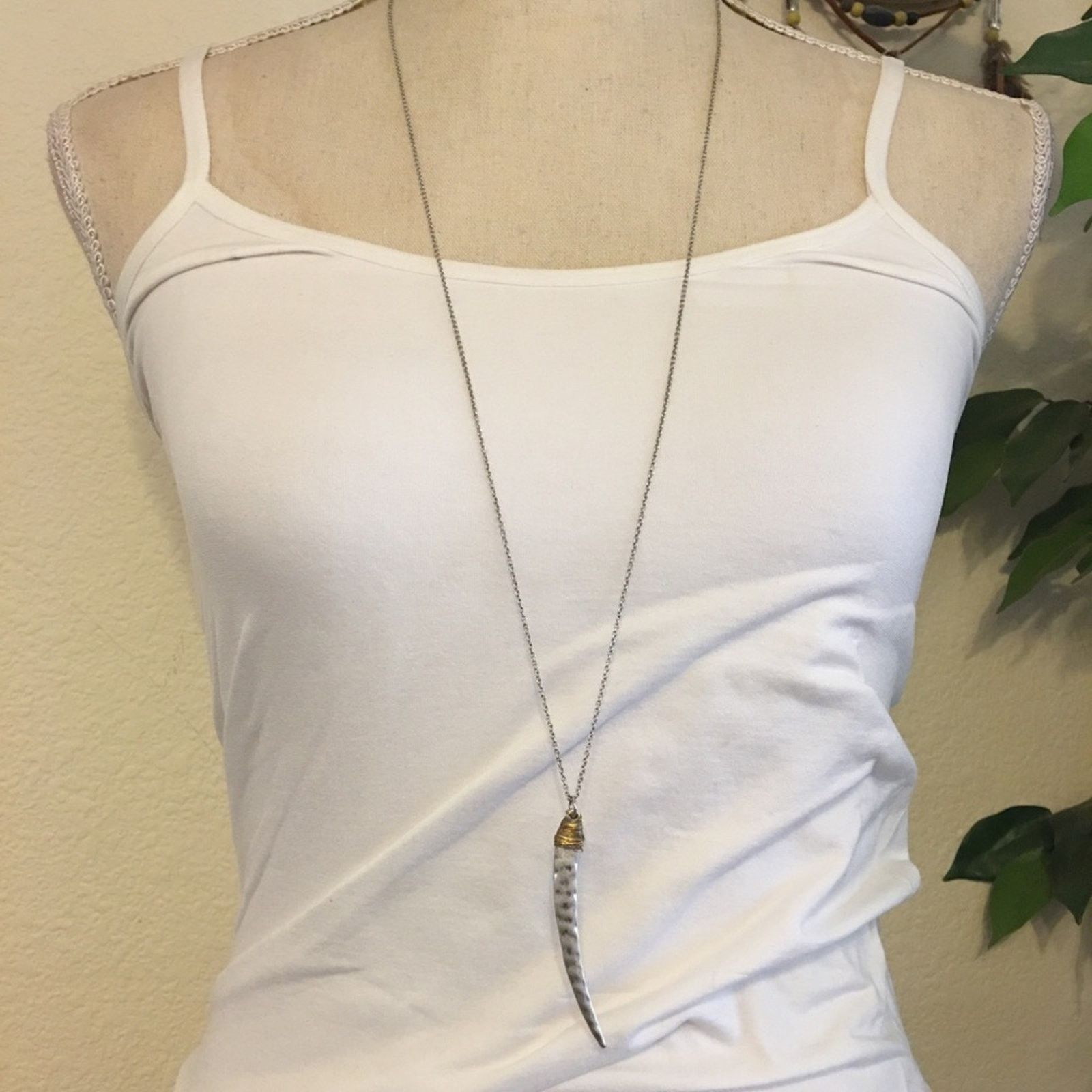 Jewelry Envious hammered wire wrapped dagger necklace Size ONE SIZE - 1 Thumbnail