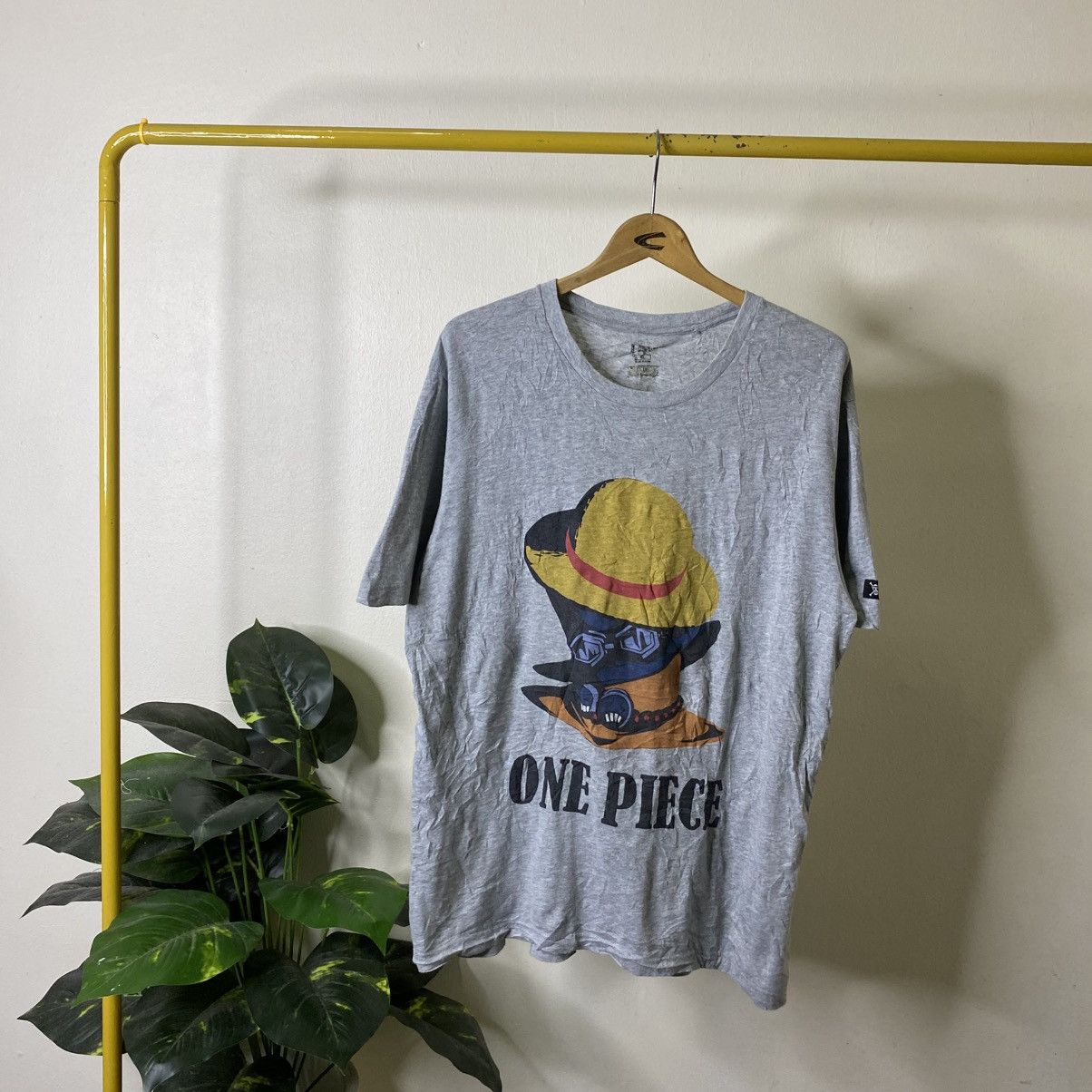 One Piece Uniqlo x Anime One Piece MonkeyDLuffy Collaboration T Shirt Size US XL / EU 56 / 4 - 1 Thumbnail