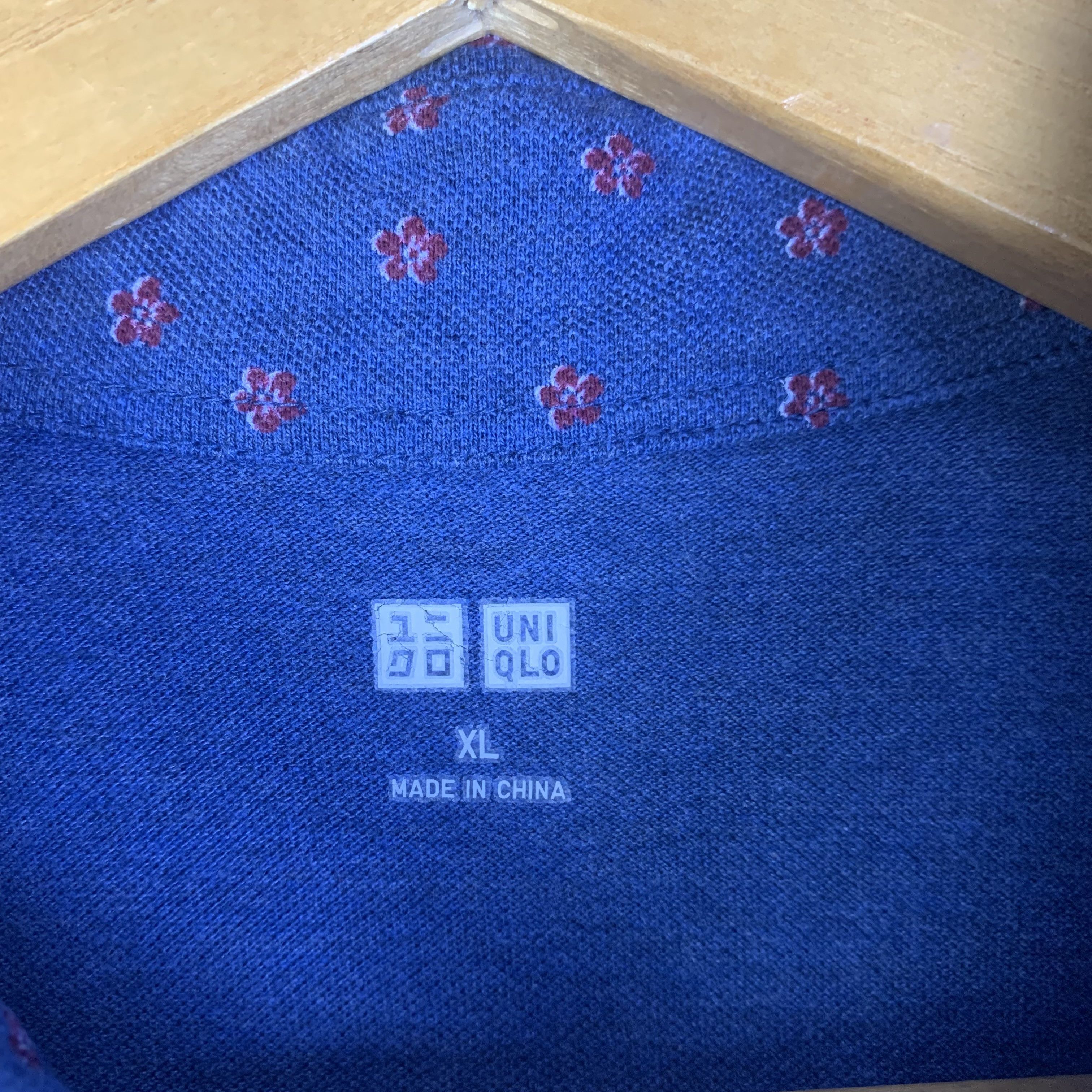 Uniqlo UNIQLO POLO TEES TINY FLORAL Size US XL / EU 56 / 4 - 5 Thumbnail