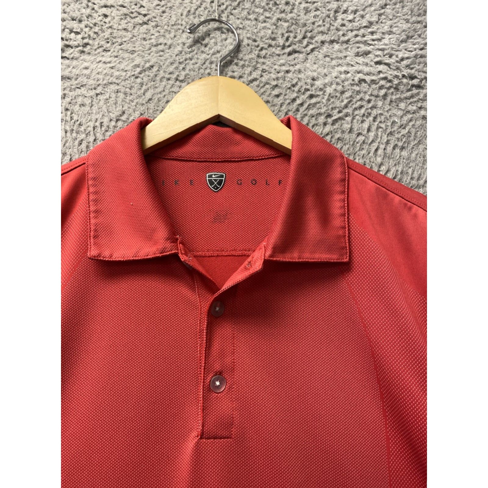 Nike Nike Men's Athletic Wear Short Sleeve Swoosh Golf Active Shirt Red Size US M / EU 48-50 / 2 - 2 Thumbnail