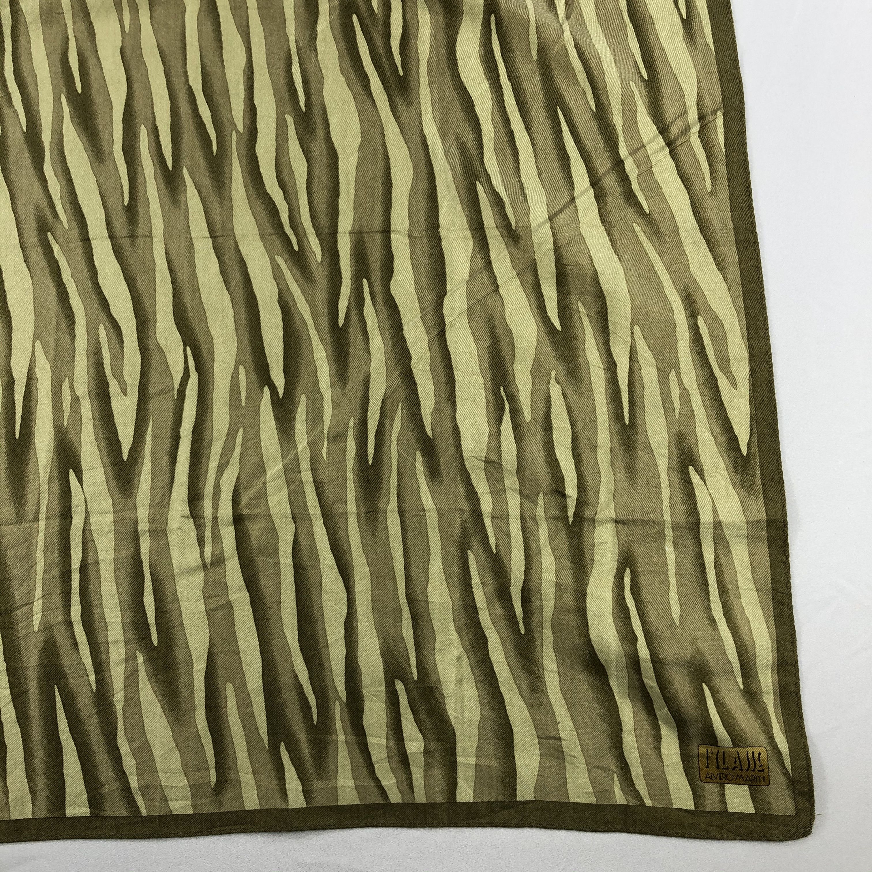 Alviero Martini Vintage Alviero Martini Silk Scarf Size ONE SIZE - 4 Thumbnail