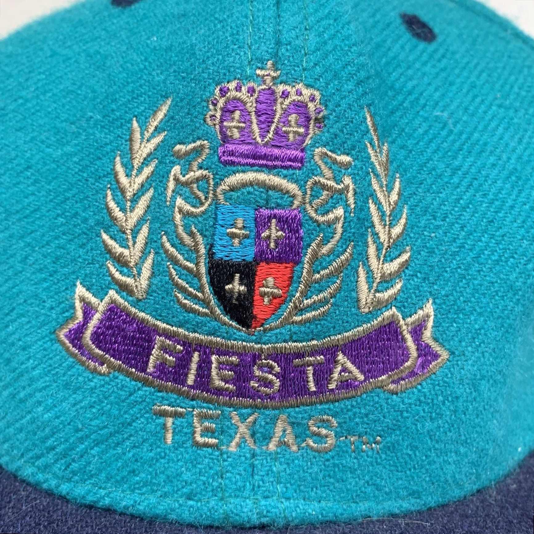 Vintage VINTAGE Fiesta Texas Cap San Antonio Theme Park Snapback Teal Wool Embroidered Logo 90s Classic Unisex Adults Adjustable Size US M / EU 48-50 / 2 - 2 Thumbnail