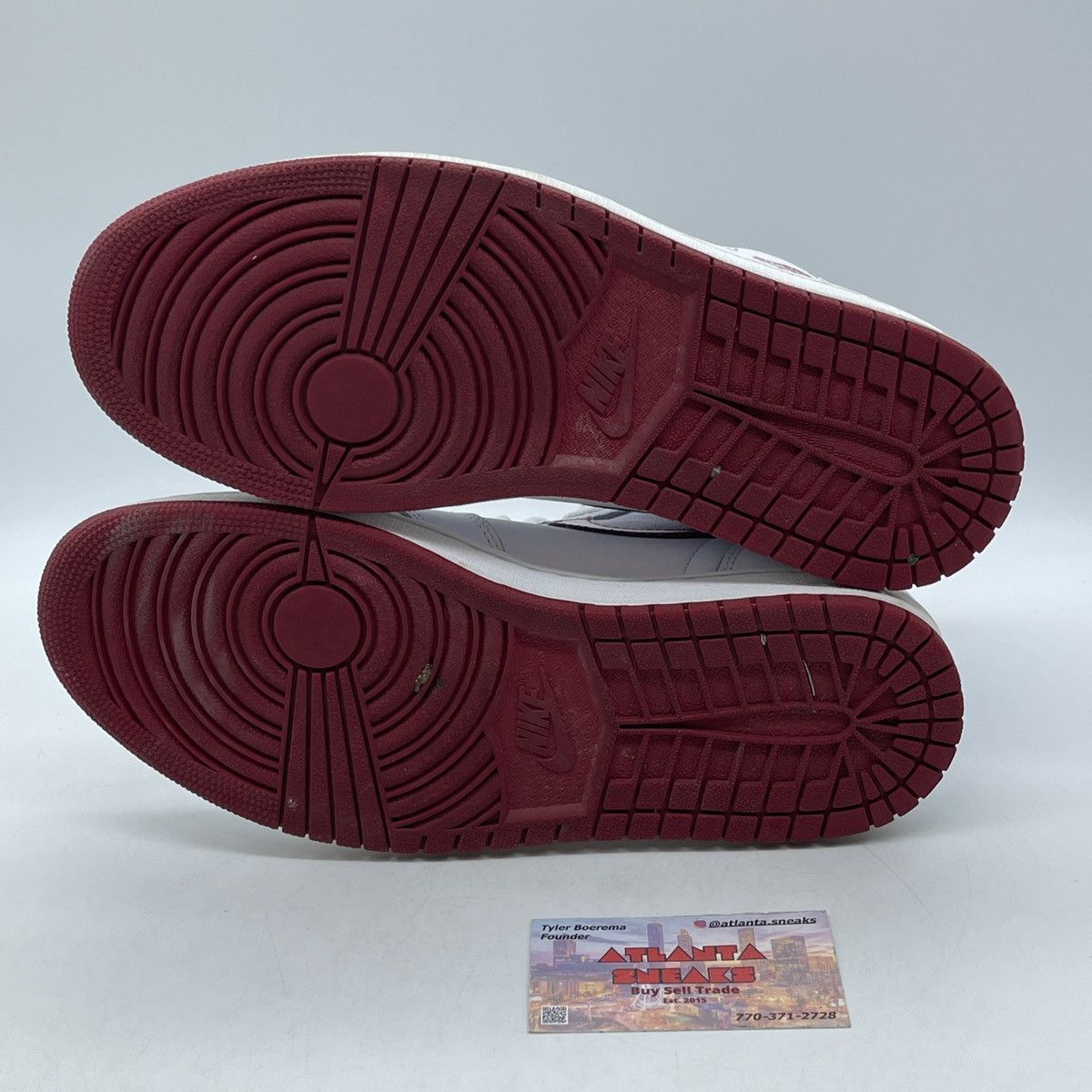Jordan Brand Air jordan 1 high metallic red Size US 9.5 / EU 42-43 - 7 Thumbnail