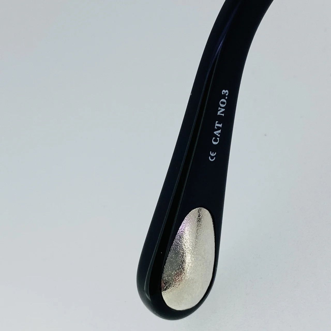 Ann Demeulemeester Ann Demeulemeester Sunglasses Flat Top Black and Grey Size ONE SIZE - 6 Thumbnail