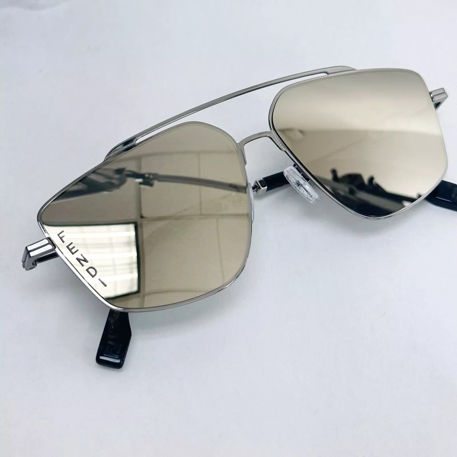 Fendi FENDI O'LOCK 40079 Ruthenium Gold FF Logo Sunglass FE40079U Size ONE SIZE - 9 Thumbnail