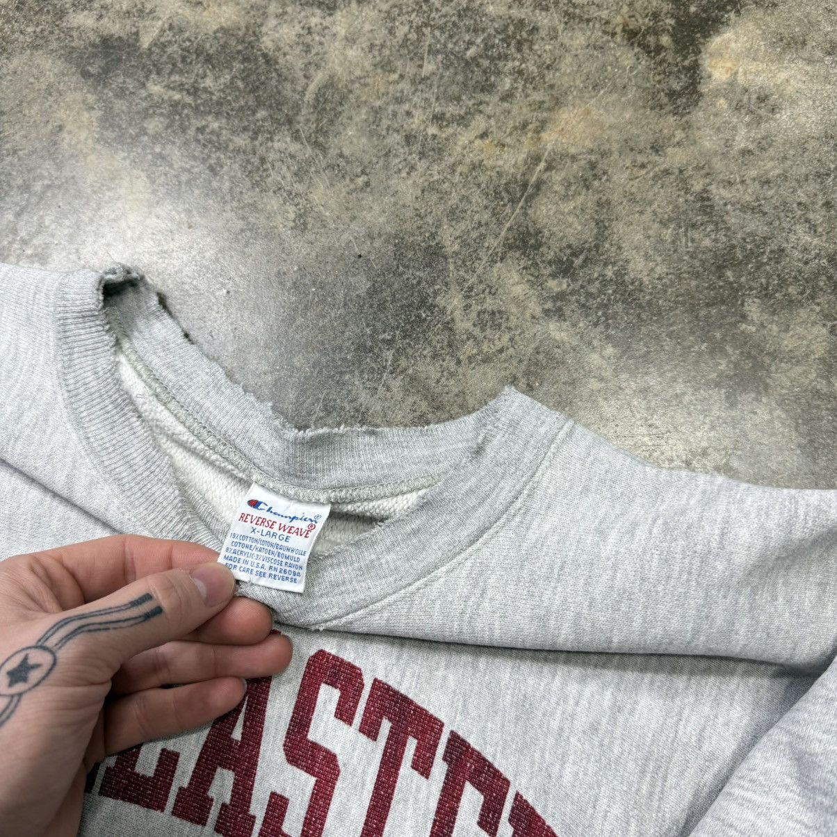 Vintage vintage 80s champion reverse weave university sweathshirt Size US XL / EU 56 / 4 - 6 Thumbnail