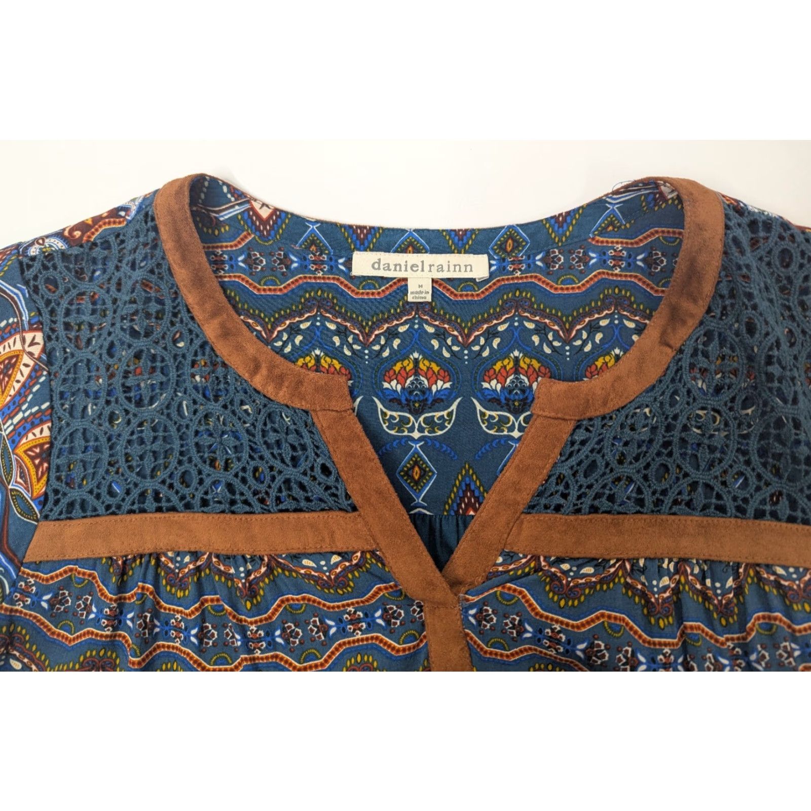 YOKE Daniel Rainn Geometric Sleeveless Blouse Top Coquette Lace Yoke Blue M Medium Style Basic Shirt Women Size M / US 6-8 / IT 42-44 - 5 Thumbnail