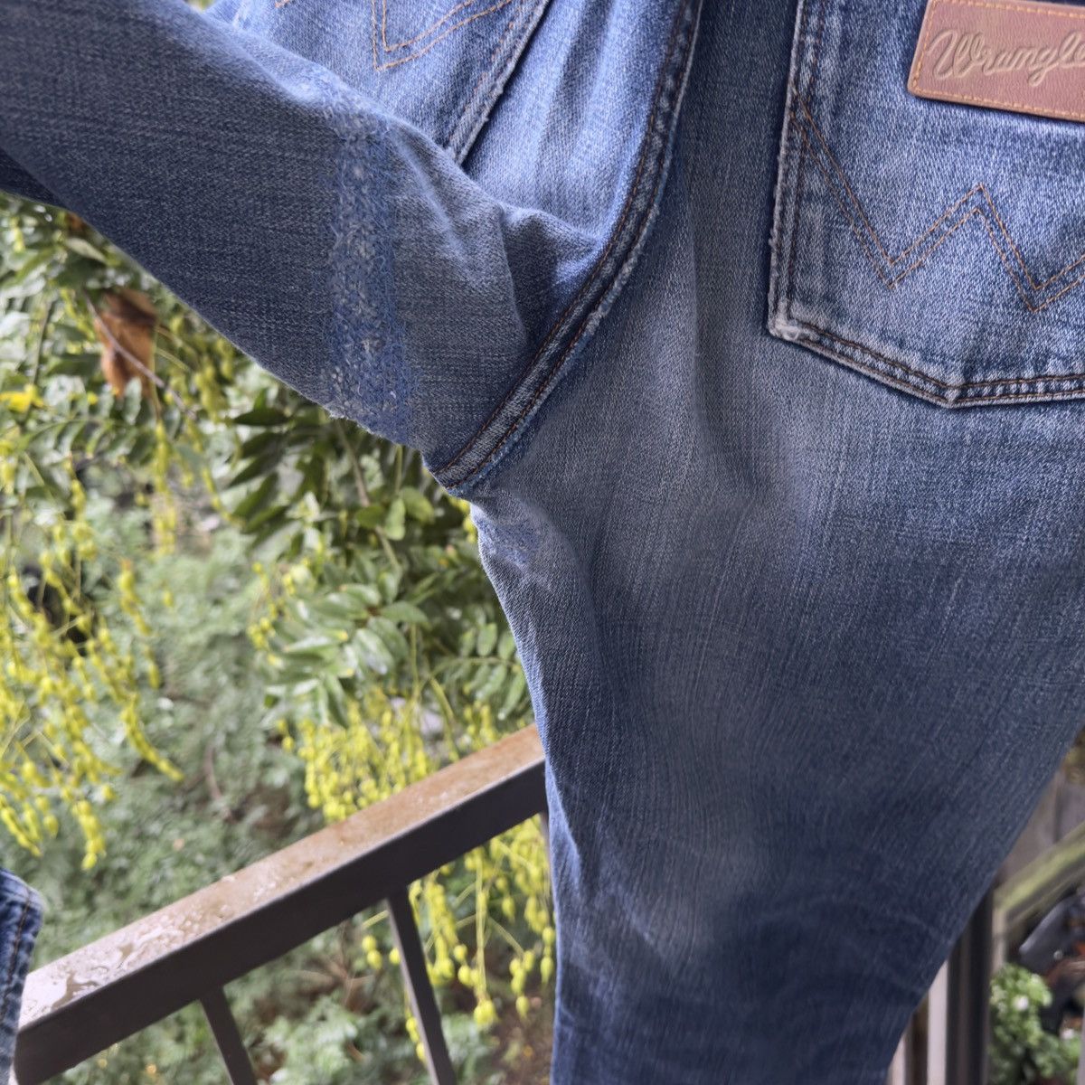 Vintage Thrashed Faded Distressed Wrangler Work Jeans ERD Grunge Size US 30 / EU 46 - 10 Thumbnail