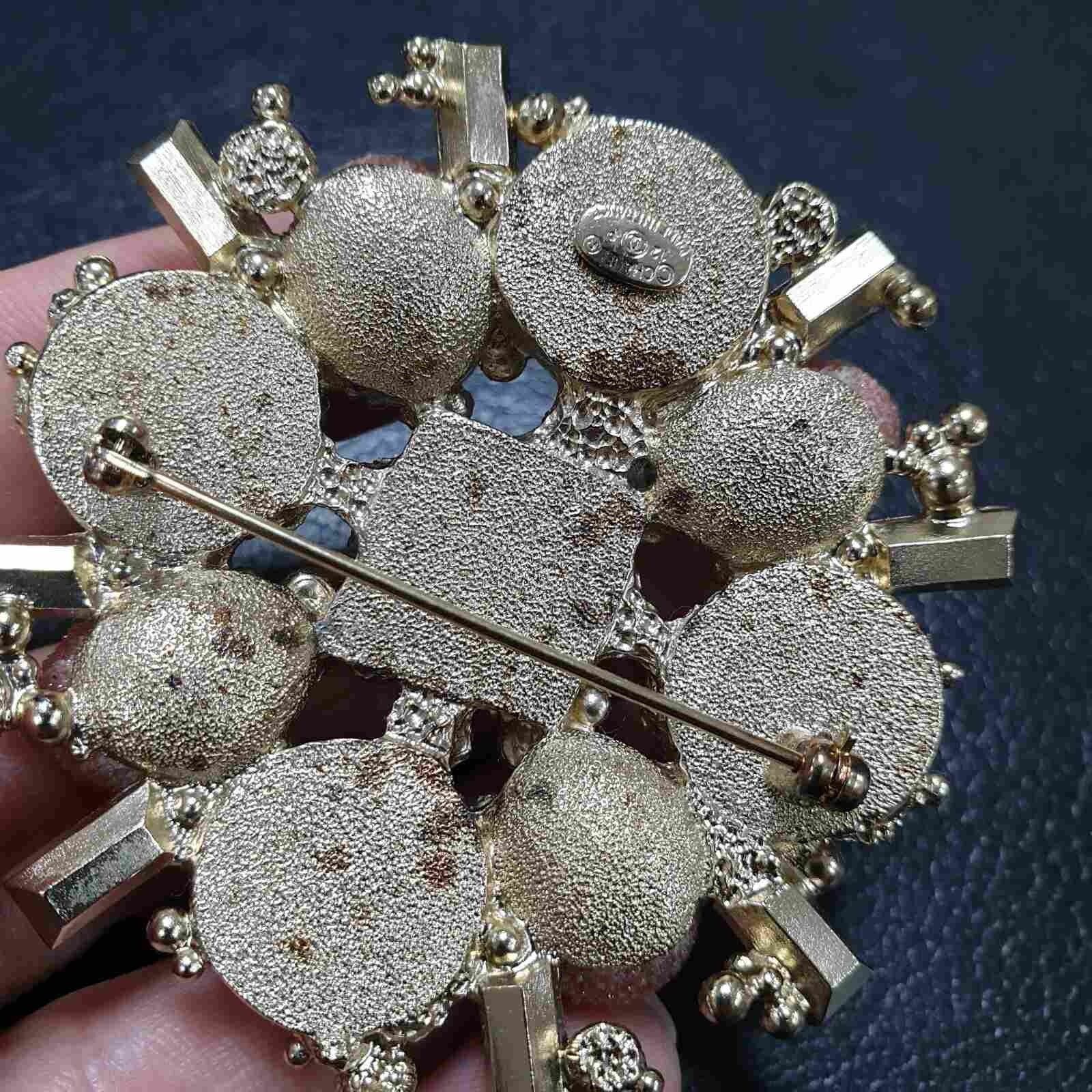 Chanel CHANEL 12P Artificial pearl Brooch Size ONE SIZE - 5 Thumbnail