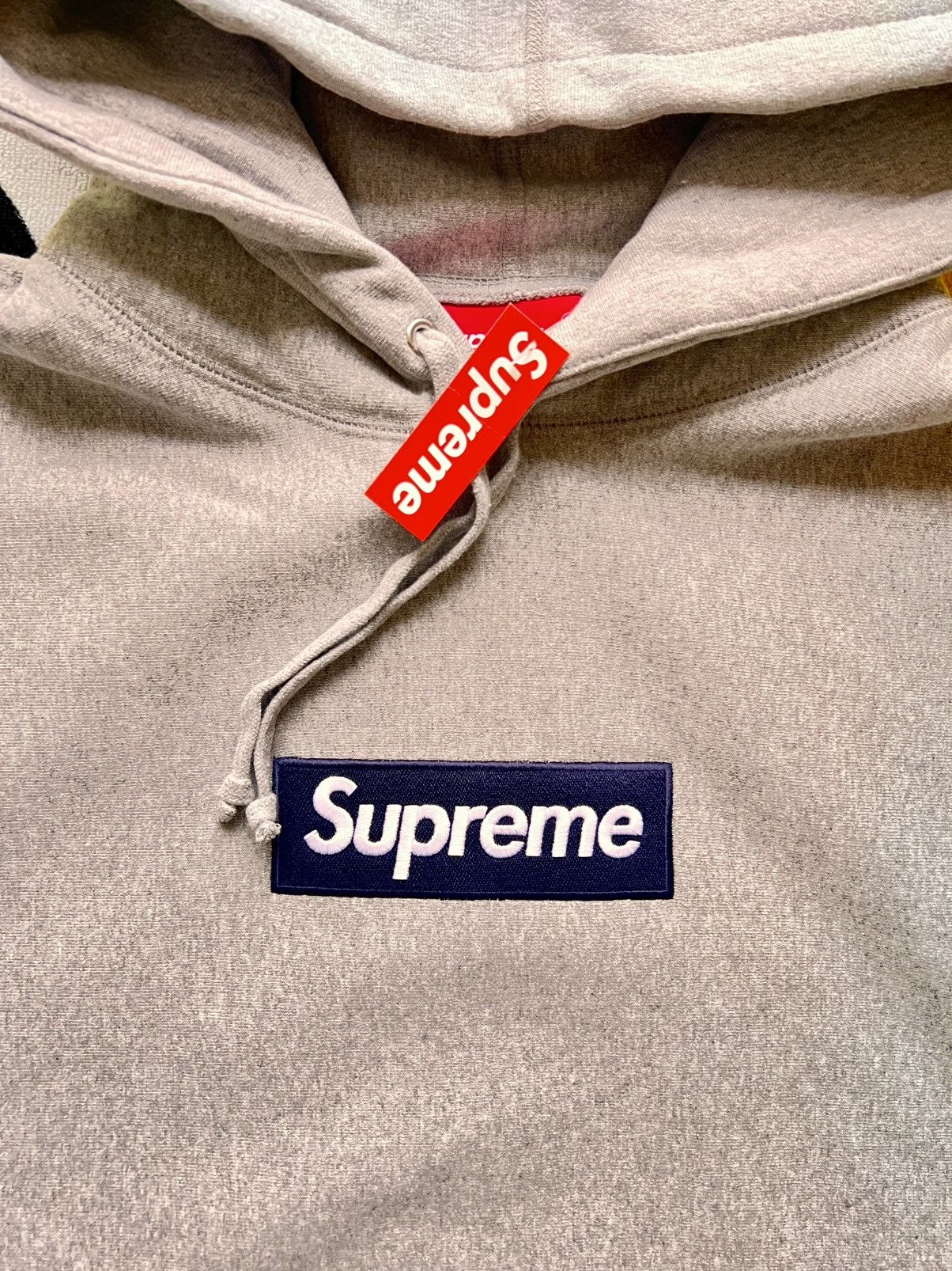 XL Supreme Box Logo Hooded Sweatshirt – grey (FW25) hoodie