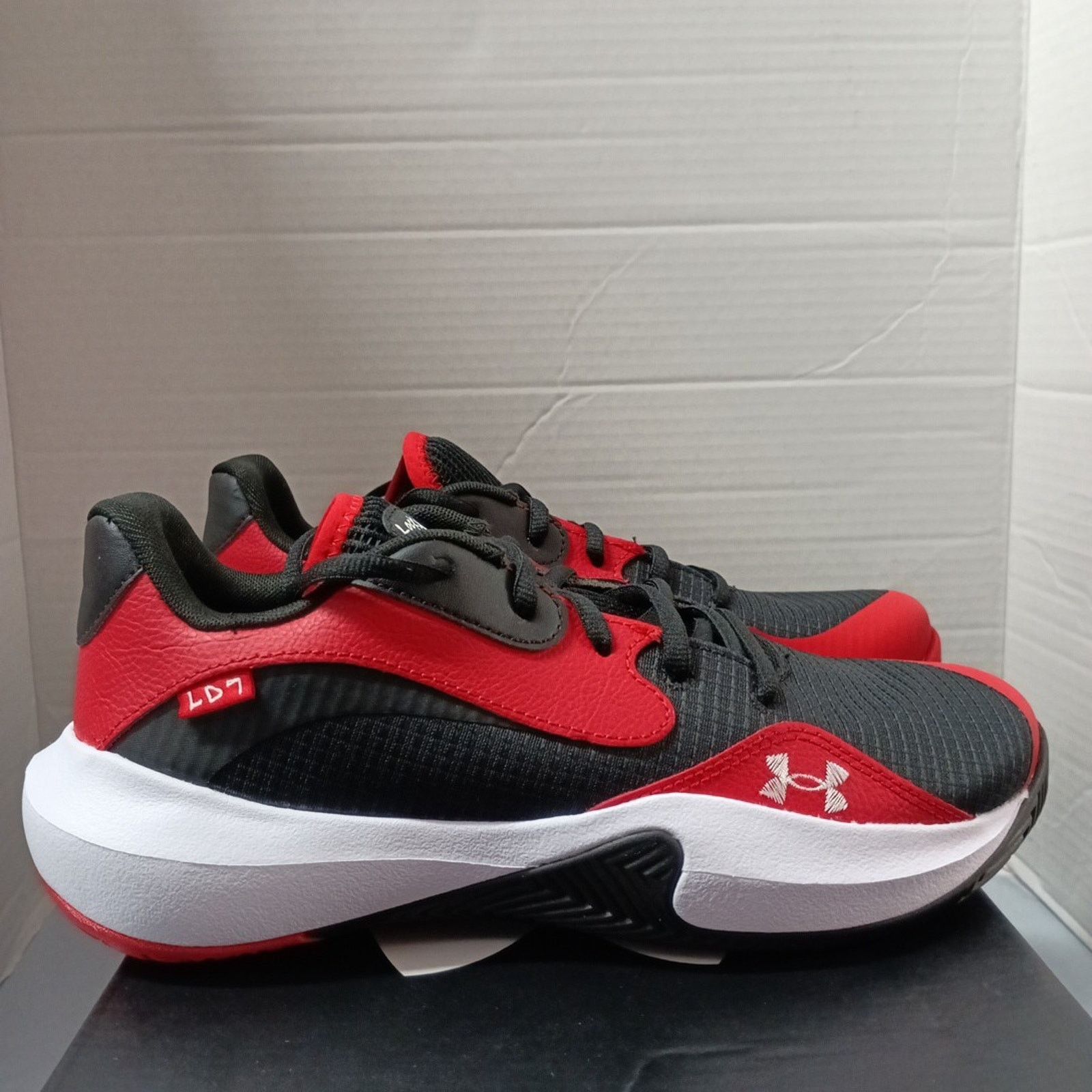 Under Armour Under Armour Lockdown 7 Low Shoes Men's Size 8 Black Red Size US 8 / EU 41 - 1 Thumbnail
