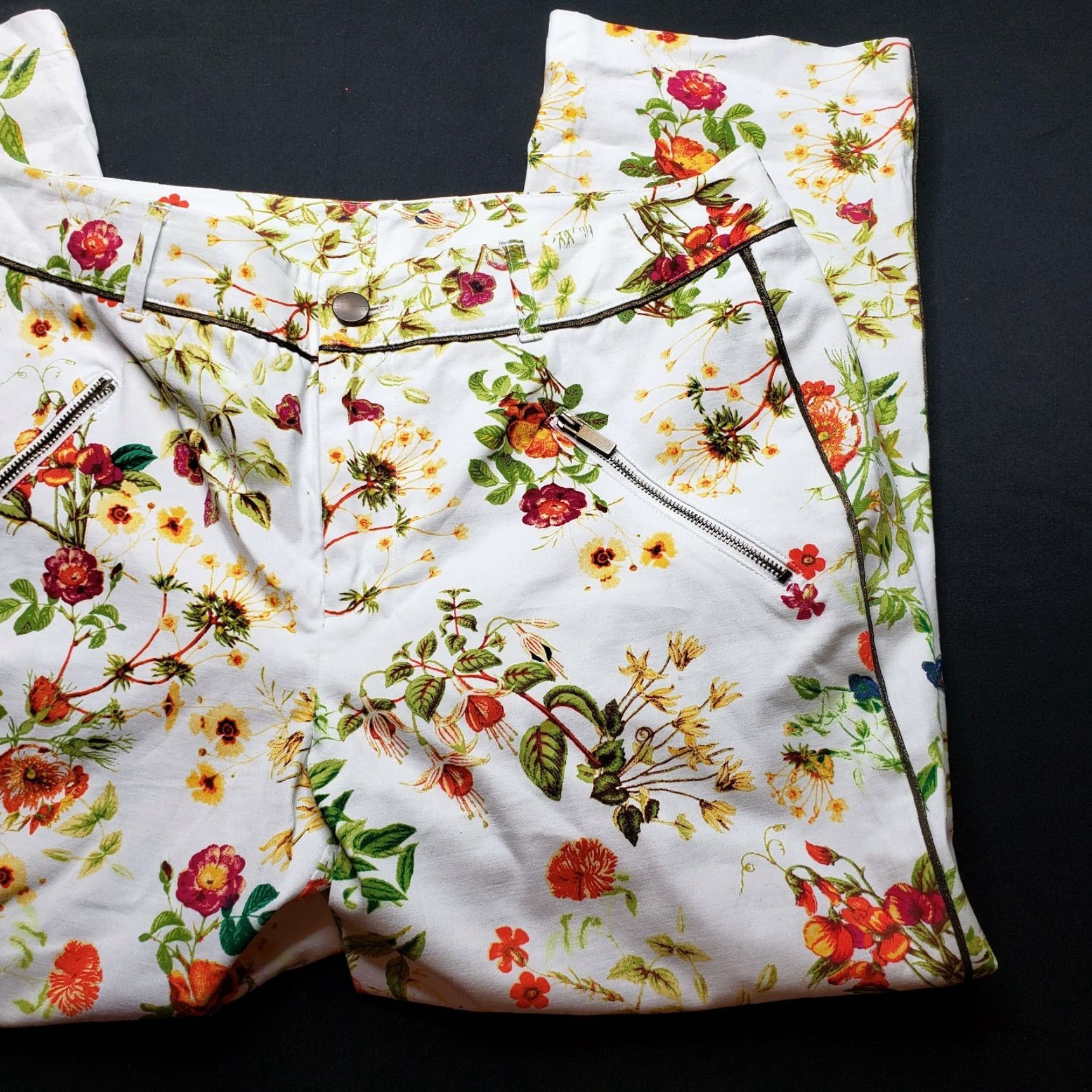 Disney Disney's Alice Through the Looking Glass White Floral Denim Capri Pants Size 6 Size 28" / US 6 / IT 42 - 5 Thumbnail