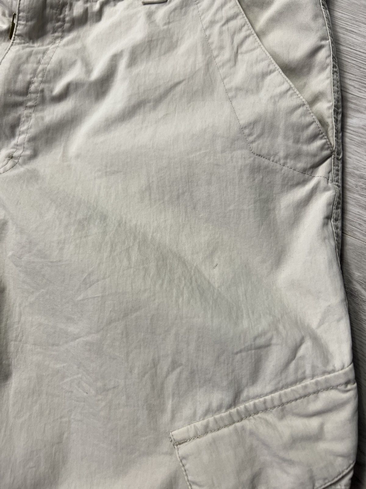 Billabong × Vintage Vintage Billabong Nylon Shorts With Pocket Logo Size US 36 / EU 52 - 11 Thumbnail