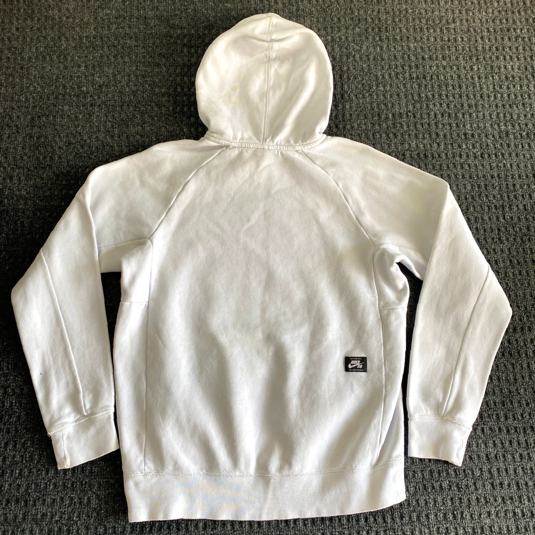 Nike VINTAGE Nike SB Hoodie Sweatshirt Skateboarding White Small Stitched Logo Sweater Size US S / EU 44-46 / 1 - 4 Thumbnail
