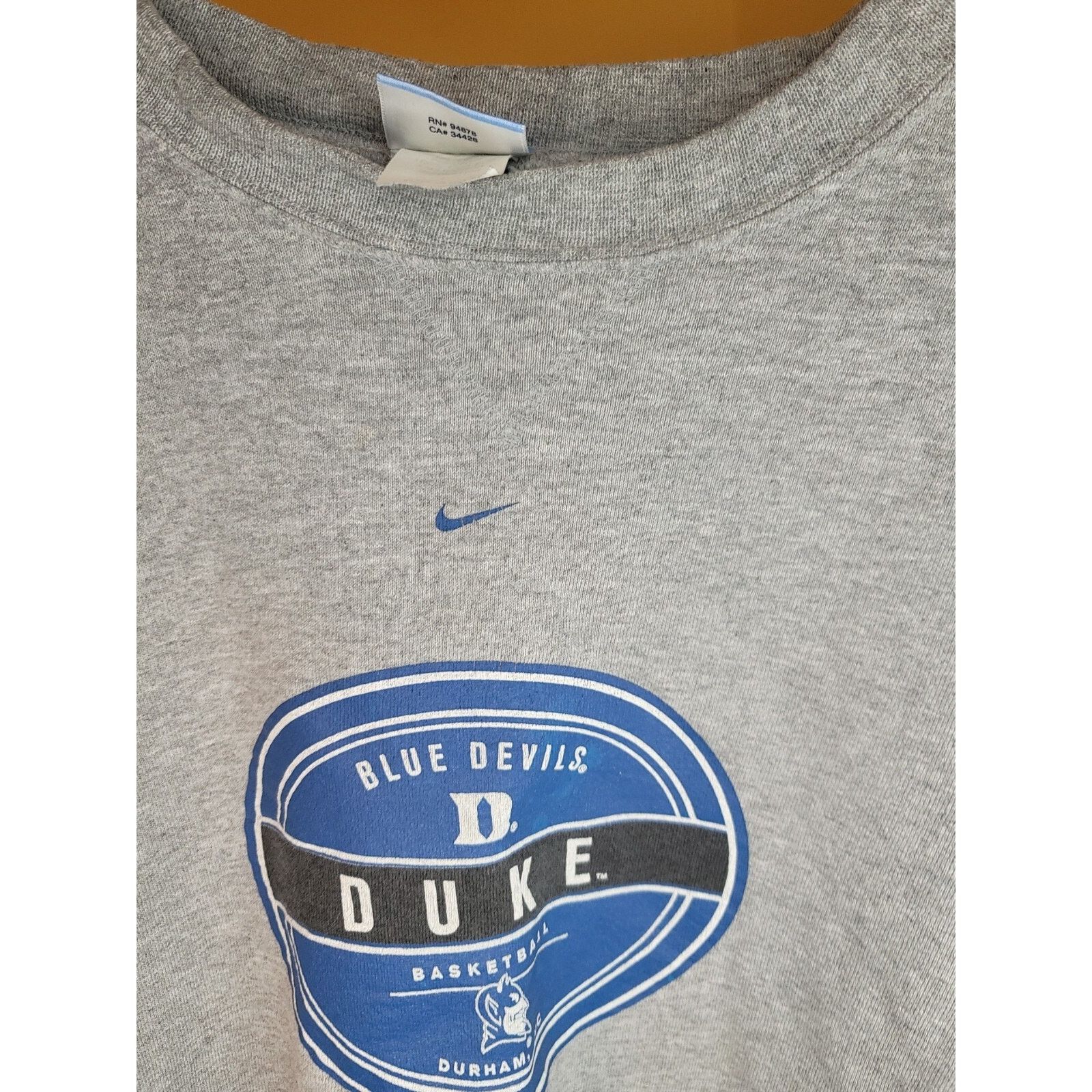 Nike Vintage Nike SPL28 Duke Blue Devils Sweatshirt USA Made Sz L Size US L / EU 52-54 / 3 - 3 Thumbnail