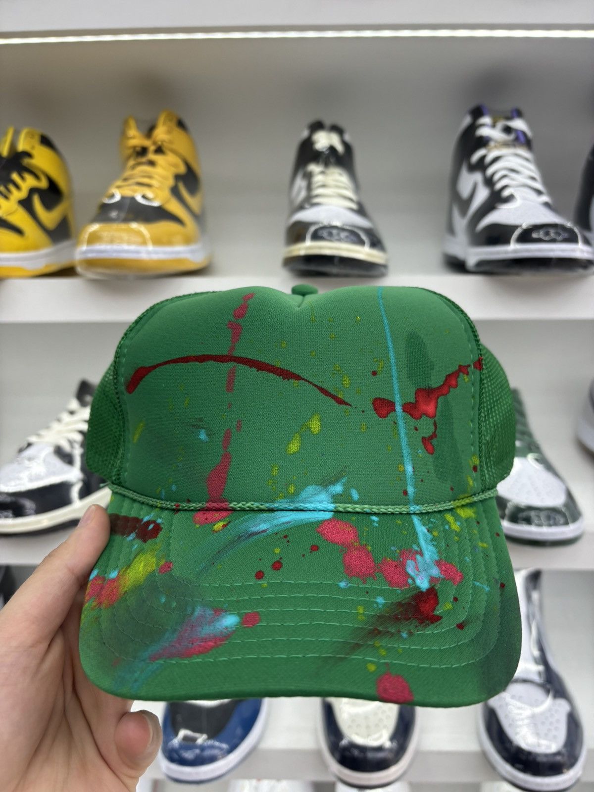 Vintage Vintage paint splatter trucker mesh hat Size ONE SIZE - 1 Thumbnail