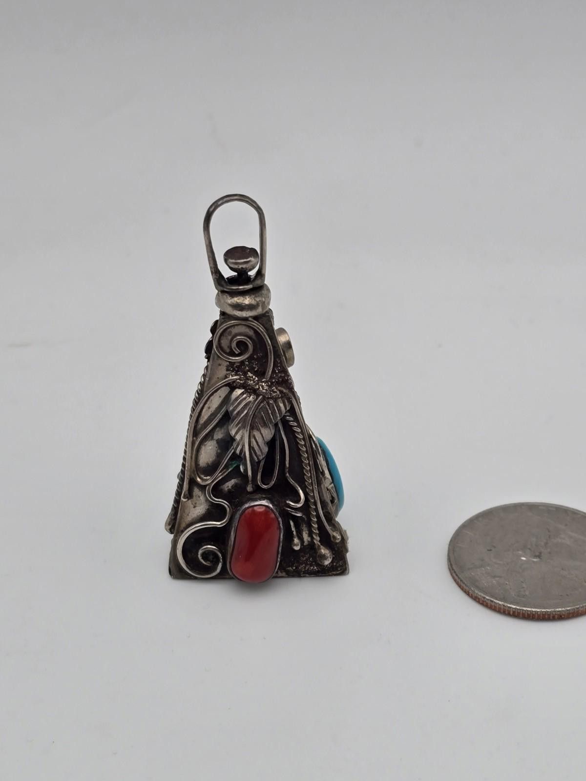 Other Vintage Navajo Sterling Pendant Turquoise Coral Cluster Size ONE SIZE - 3 Thumbnail