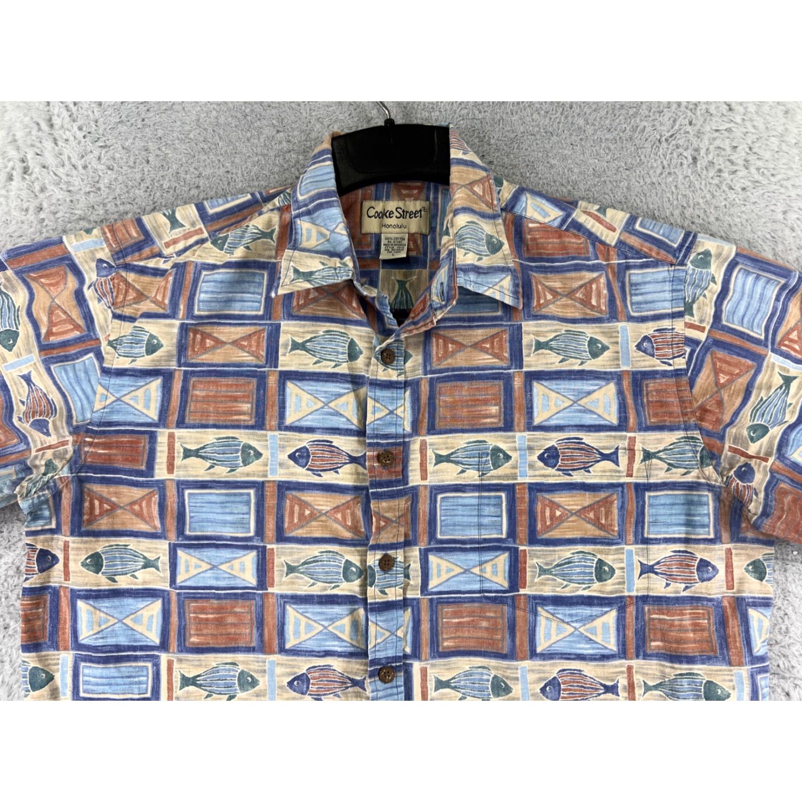 Vintage Cooke Street Shirt Mens Large Blue Beige Cotton Hawaiian Fish Tile Button-Up Short Sleeve Size US L / EU 52-54 / 3 - 4 Thumbnail