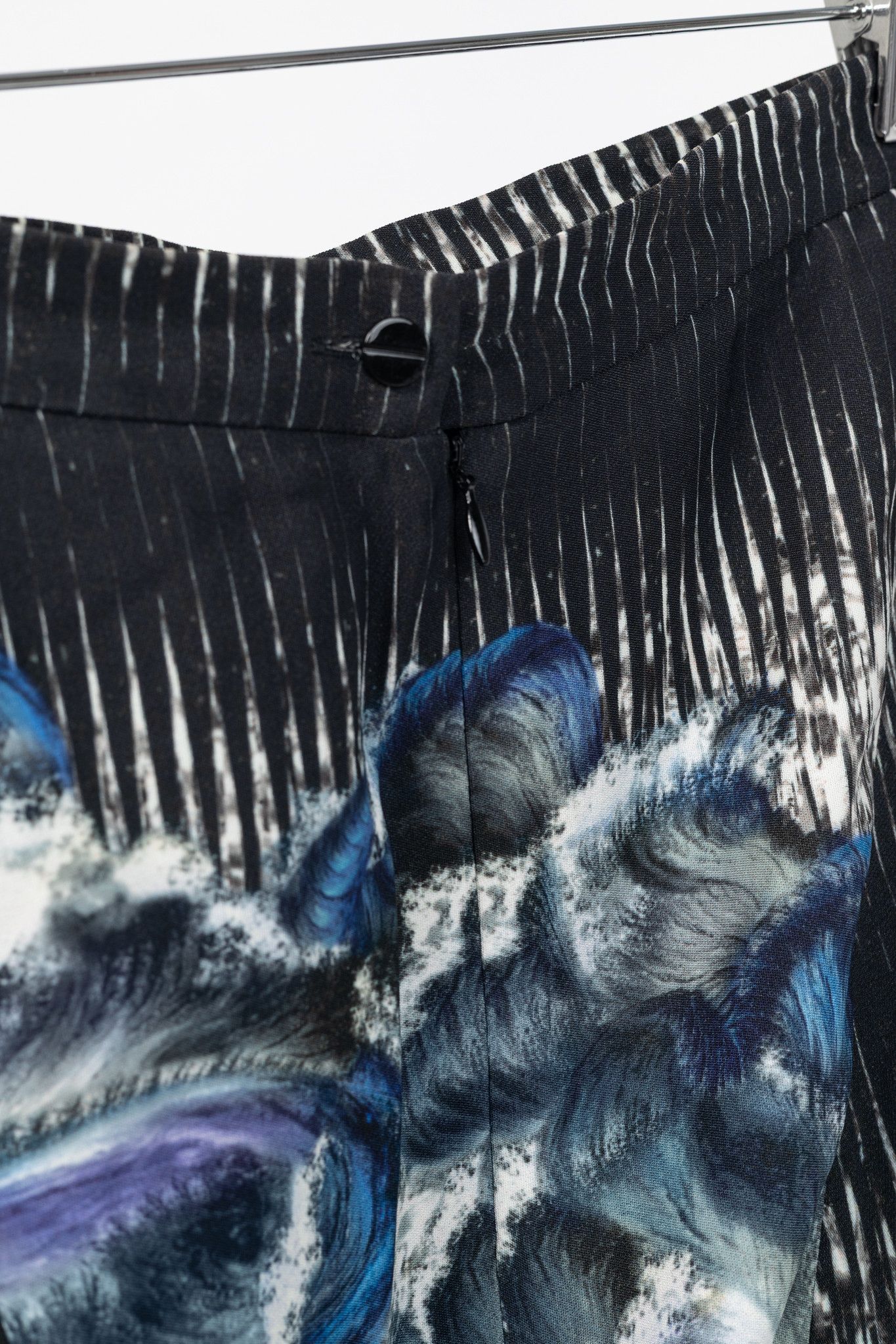 Peter Pilotto Peter Pilotto K Abstract Print Crepe Handkerchief-Hem Skirt Size 30" / US 8 / IT 44 - 7 Thumbnail