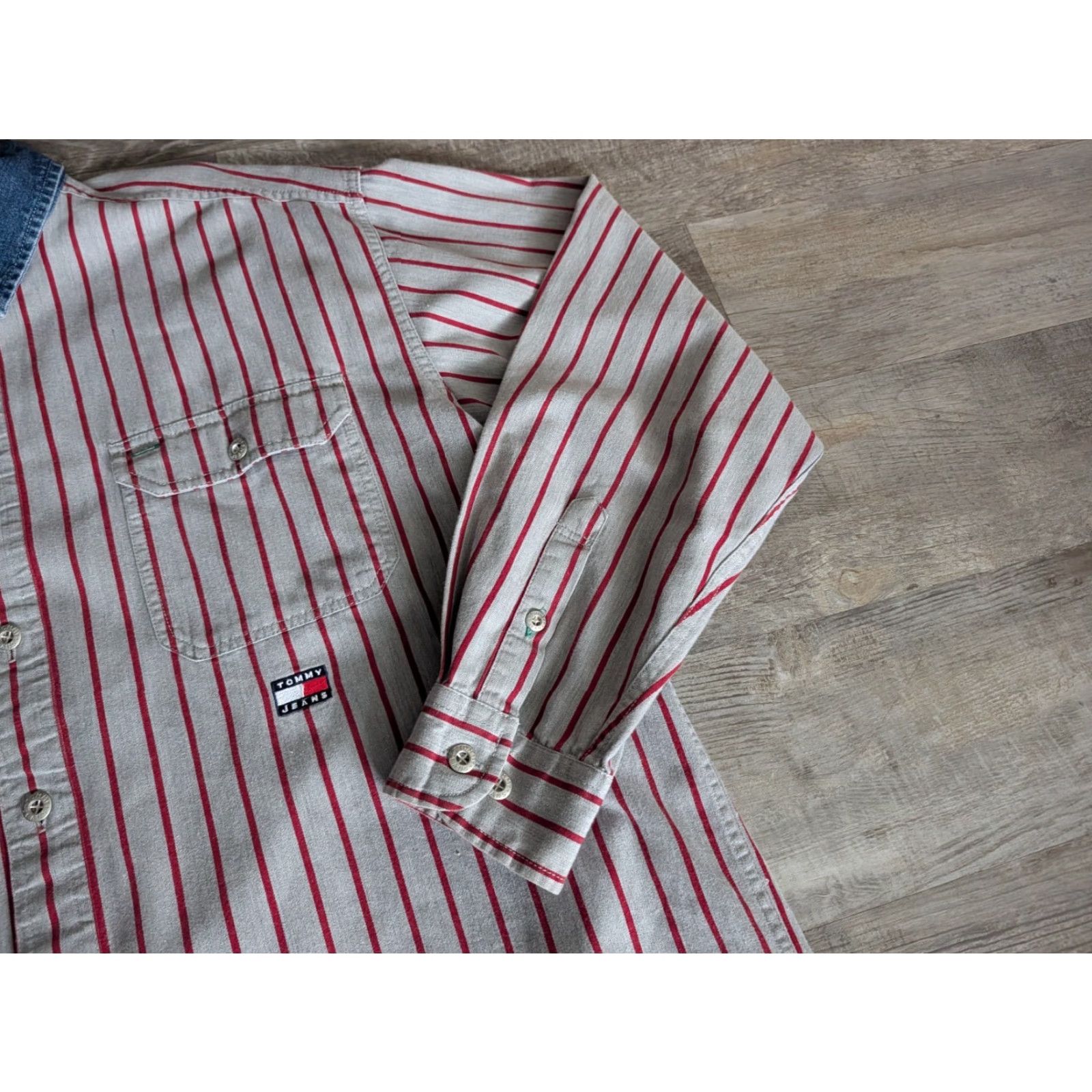 Tommy Hilfiger VINTAGE Tommy Hilfiger Red Striped Long Sleeve Button-Up Shirt Denim Collar Sz L 90s Hip Hop Mens Size US L / EU 52-54 / 3 - 4 Thumbnail