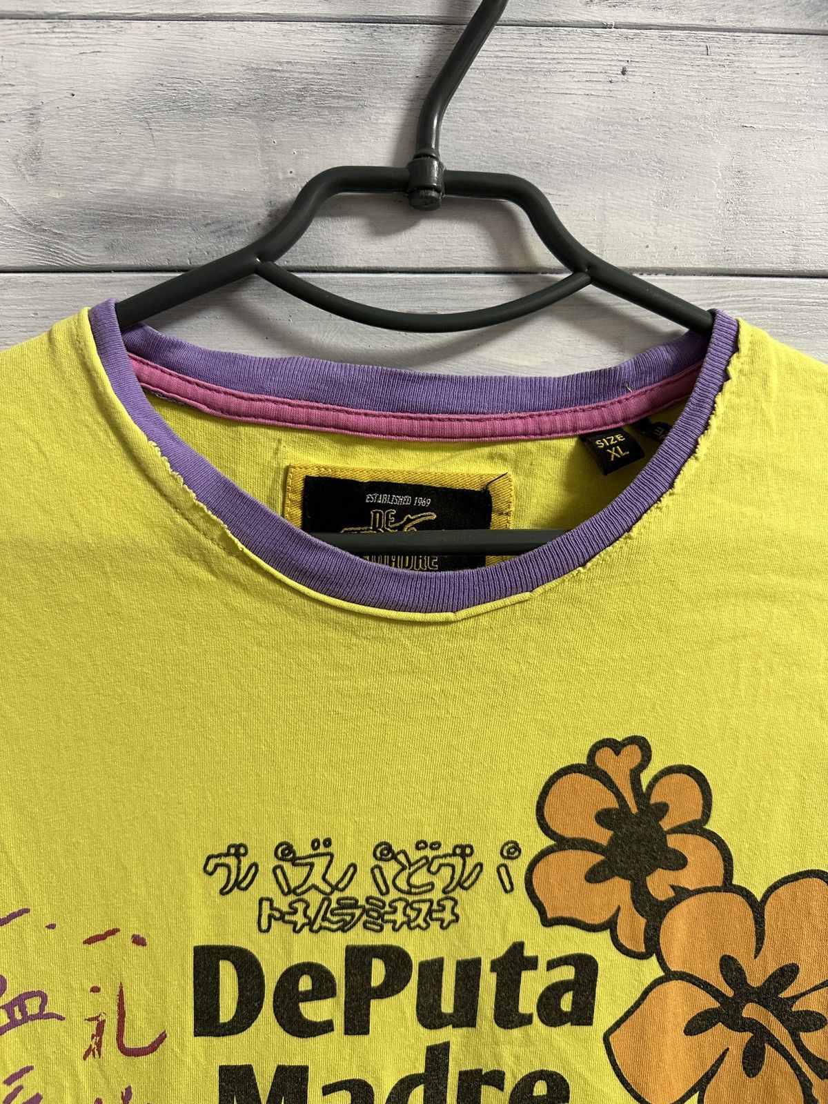 Japanese Brand Vintage Y2K “De Puta Madre” 69 T-Shirt Sesanta y Nueve Carp Size US L / EU 52-54 / 3 - 4 Thumbnail