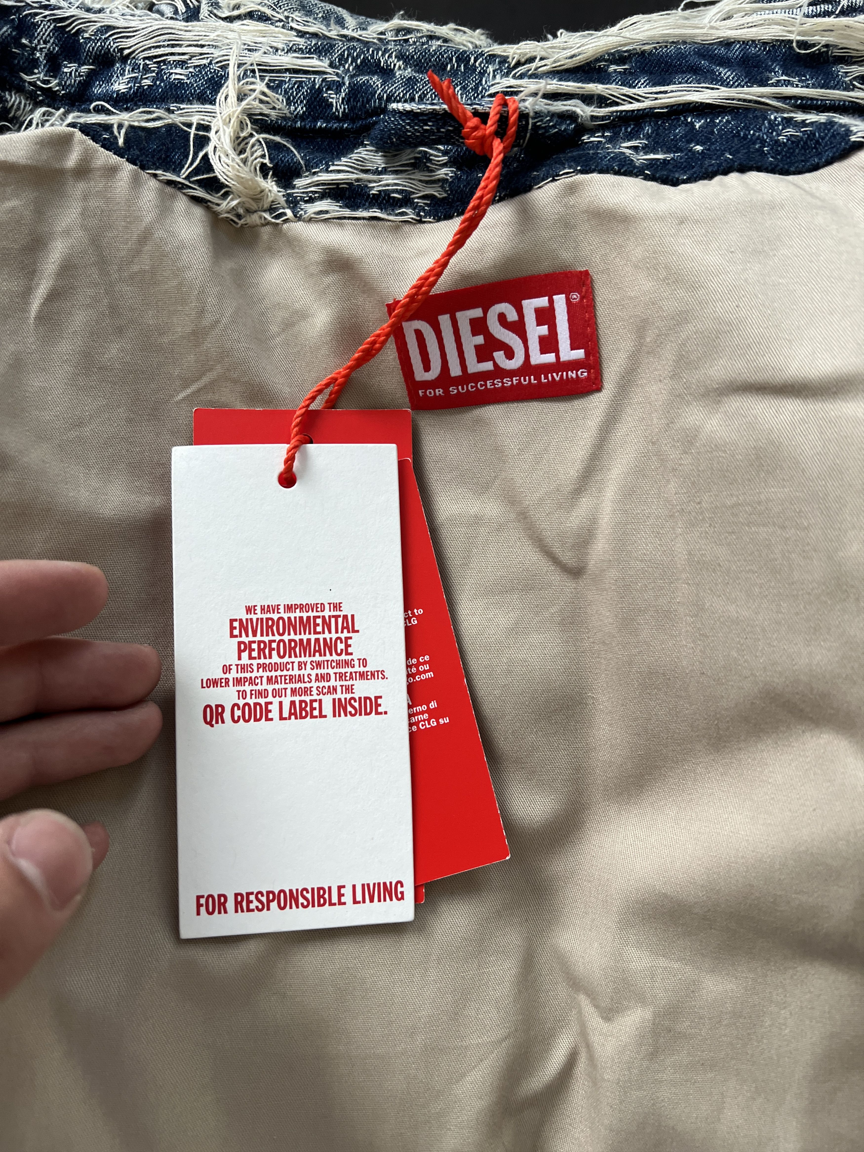 Diesel Diesel distressed denim jacket D-Ivar Size US S / EU 44-46 / 1 - 8 Thumbnail