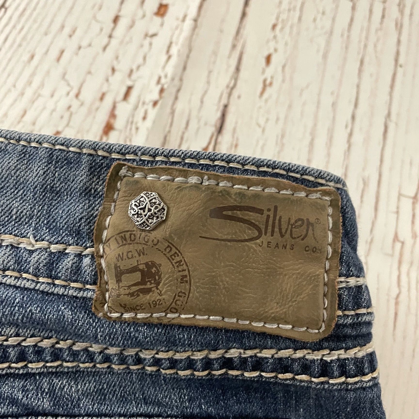 Vintage Silver Jeans Blue Bootcut Denim 28x32 Women's Medium Wash 28x32 Jeans Size 28" / US 6 / IT 42 - 3 Thumbnail