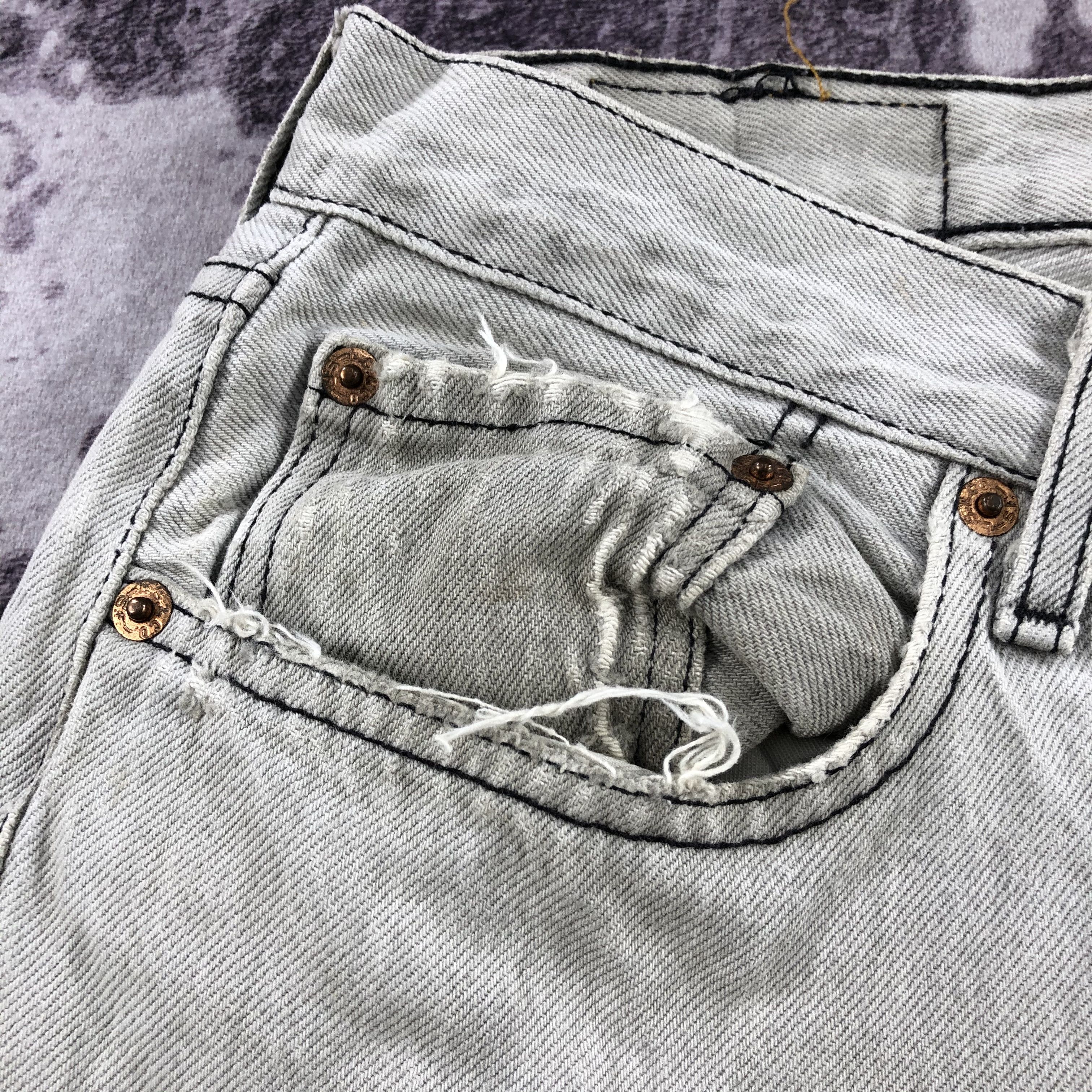 Levi's × Vintage 90s Vintage Ash Gray Levis 501 Jeans-JM2689 Size US 35 - 11 Thumbnail