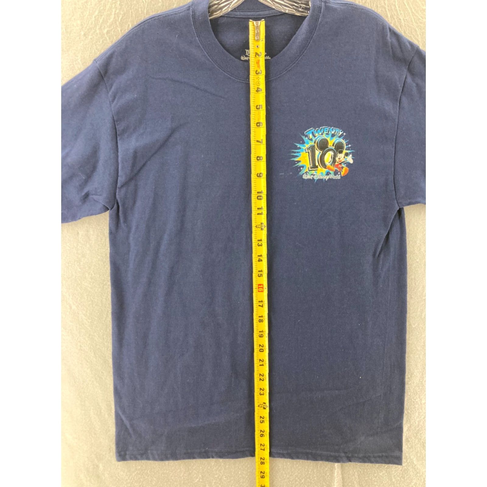 Disney Disney Disneyland T Shirt Mens Medium 2010 blue graphic print Cartoon Movie Size US M / EU 48-50 / 2 - 4 Thumbnail