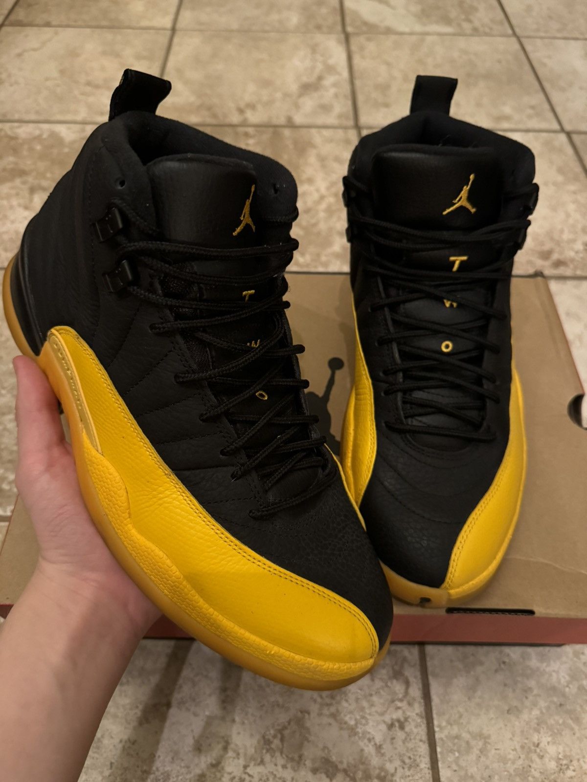Jordan Brand Jordan 12 Retro University Gold Size US 10.5 / EU 43-44 - 1 Thumbnail