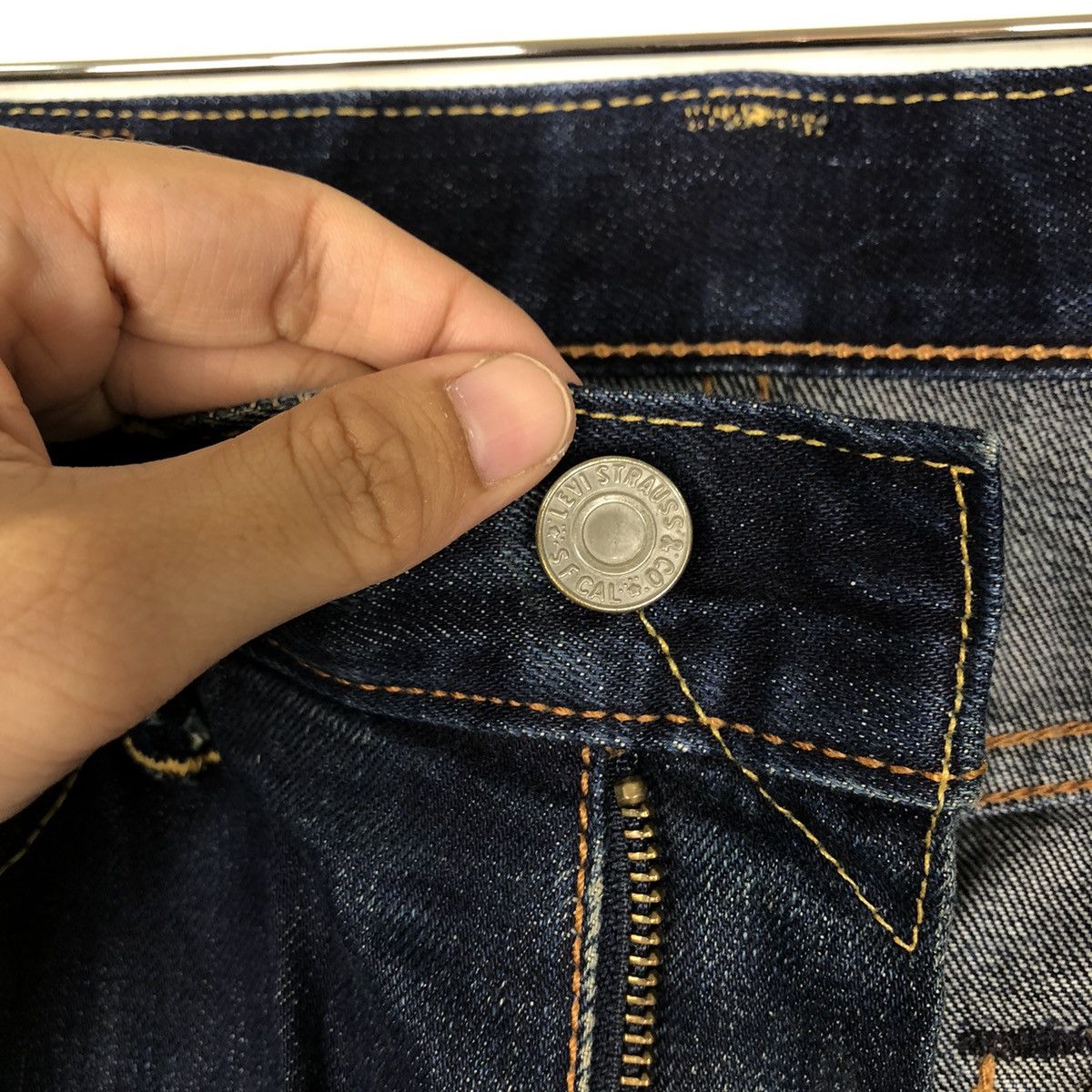 Levi's 🔥RARE 90’s VINTAGE LEVI’S DENIM JEANS STRAIGHT CUT Size US 36 / EU 52 - 12 Thumbnail