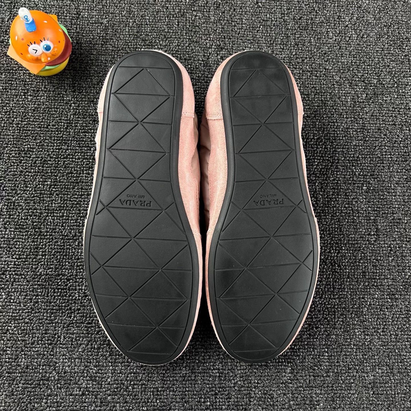 Prada PRADA 25ss Pink Thin Sole Deertrainer 38 Size US 7 / IT 37 - 6 Thumbnail