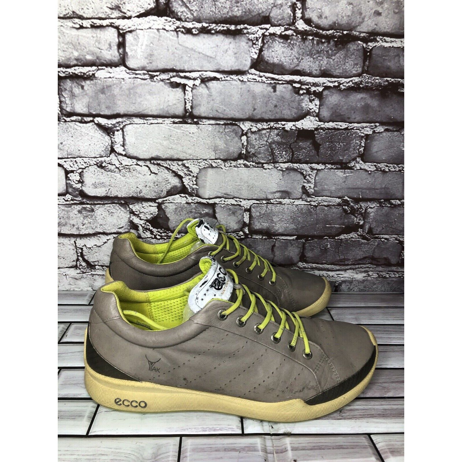 Ecco Ecco Biom Hybrid Gray Yak Leather Green Golf Shoes Spikeless Size US 10 / EU 43 - 18 Thumbnail