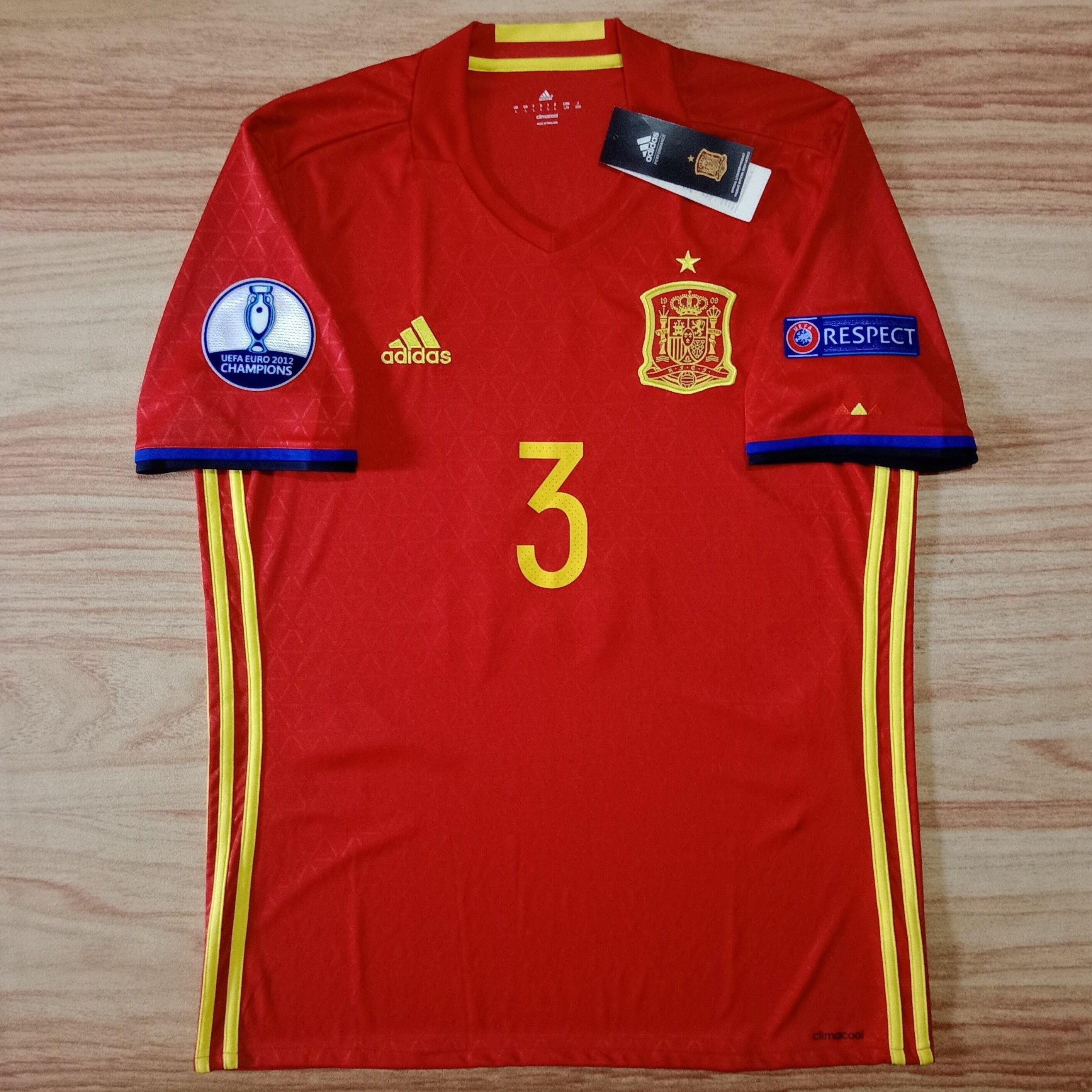 Adidas Spain Euro 2016 Home Jersey Gerard Pique 3 Size US L / EU 52-54 / 3 - 1 Thumbnail