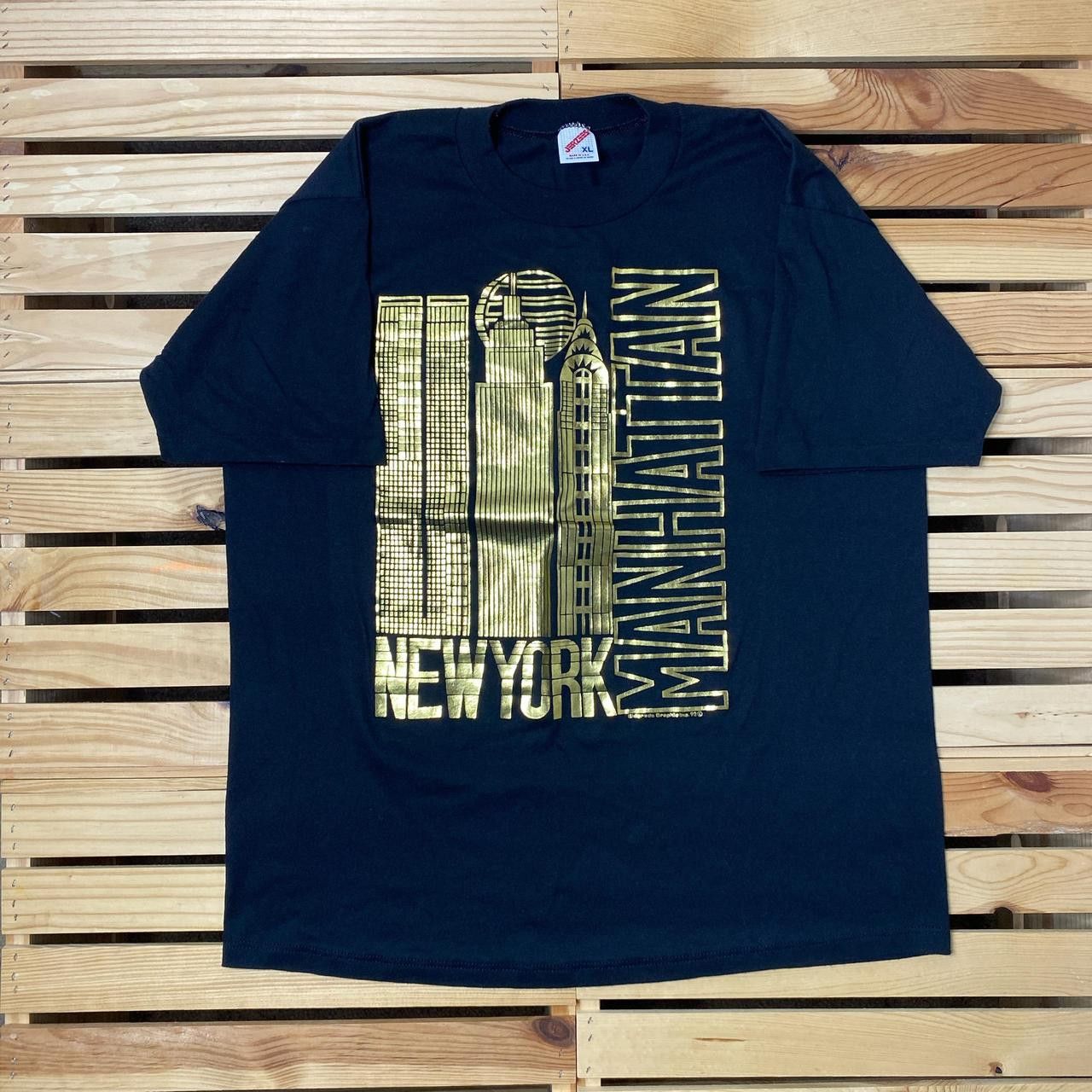 Jerzees Vintage Manhattan, NY 1992 Black Gold Foil Tee Size XL Size US XL / EU 56 / 4 - 1 Thumbnail